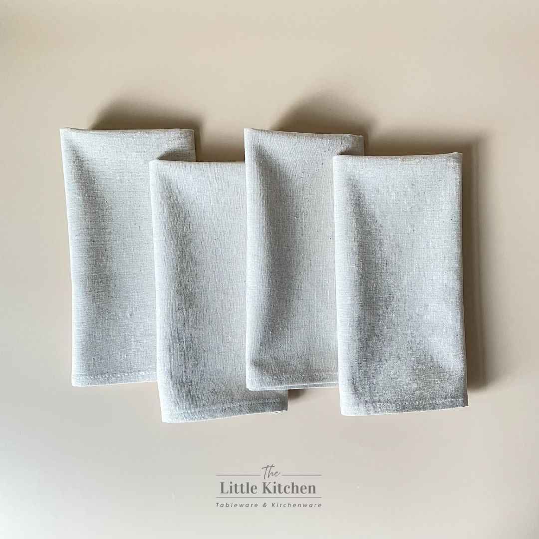 Set tiệc đĩa hoa nâu và thuỷ tinh