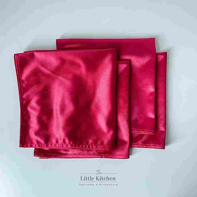 Set tiệc Giáng sinh Tone trắng đỏ