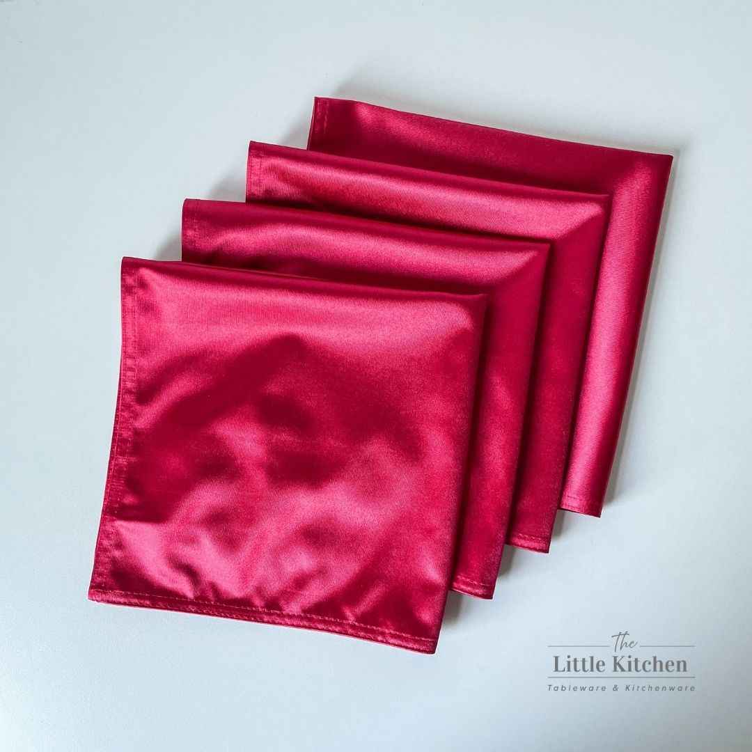 Khăn vuông đỏ bóng