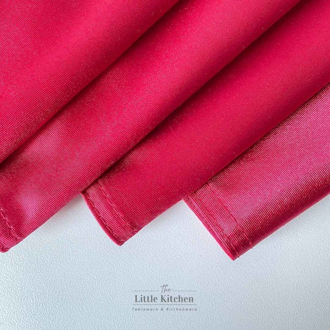 Khăn vuông đỏ bóng