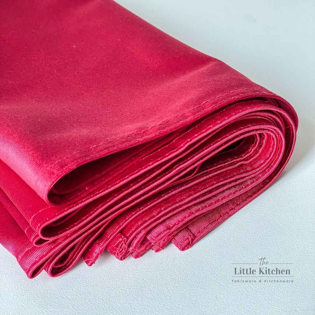 Khăn vuông đỏ bóng