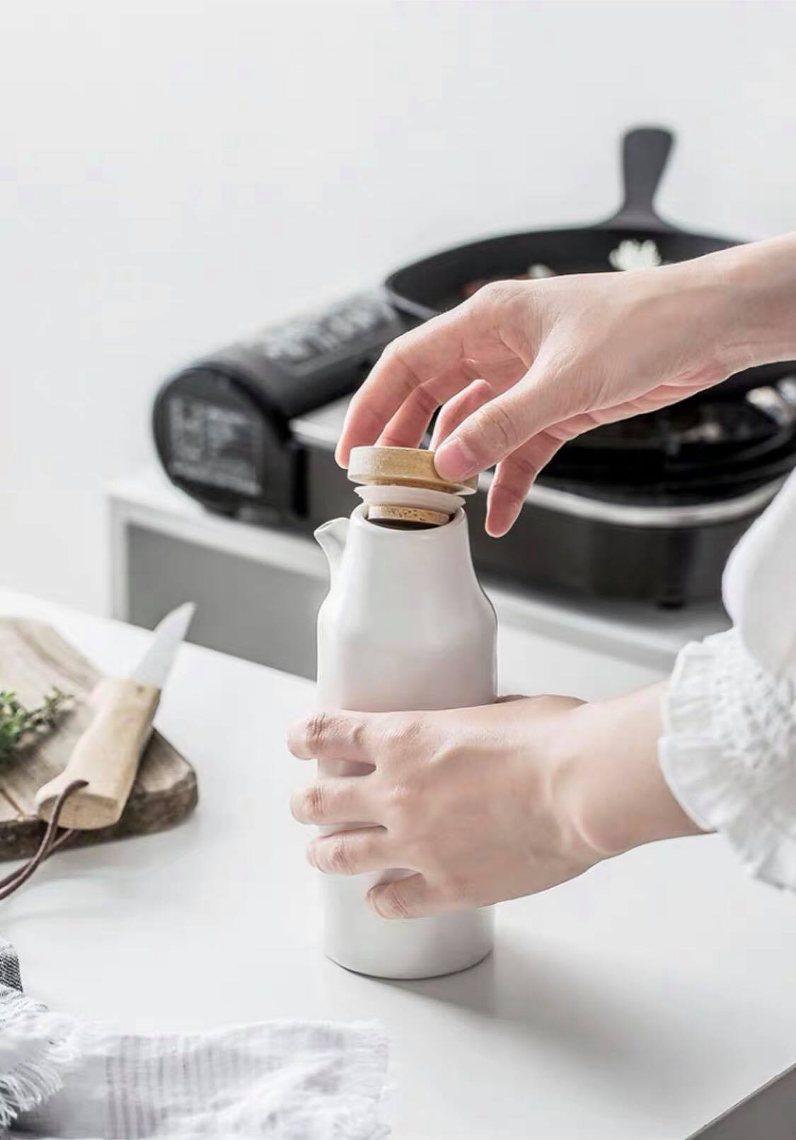 CHAI RÓT GIA VỊ