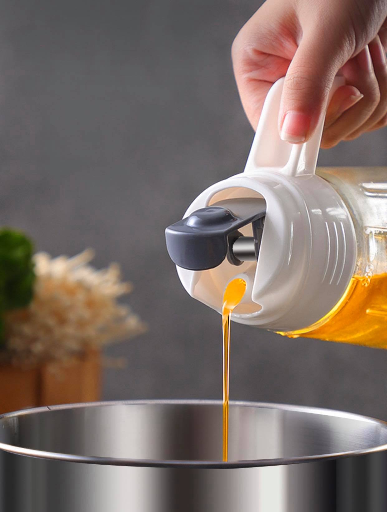 Chai thủy tinh rót dầu