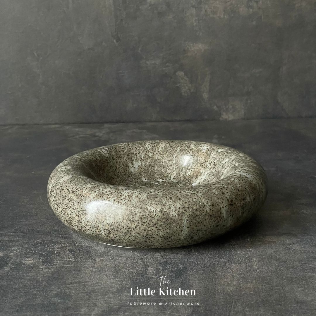 Đĩa kiểu đặc biệt giả đá hình tròn màu ghi