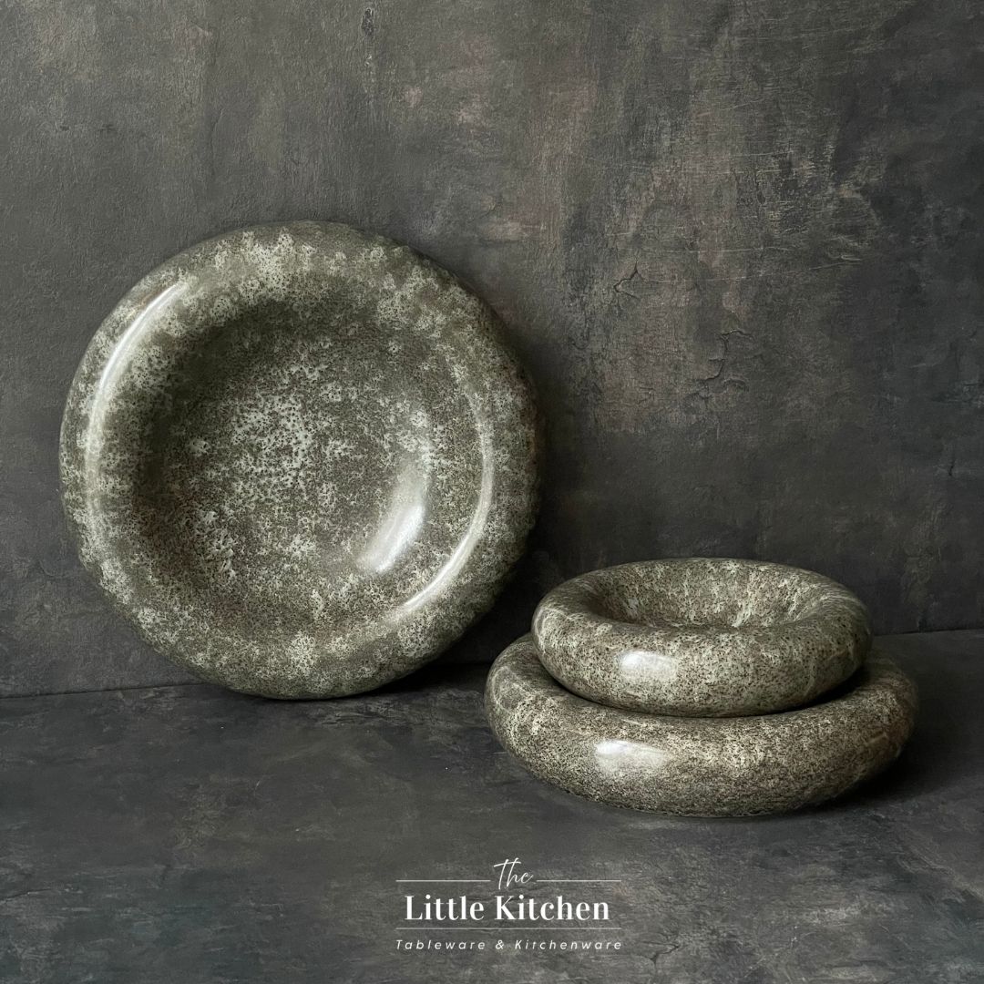 Đĩa kiểu đặc biệt giả đá hình tròn màu ghi