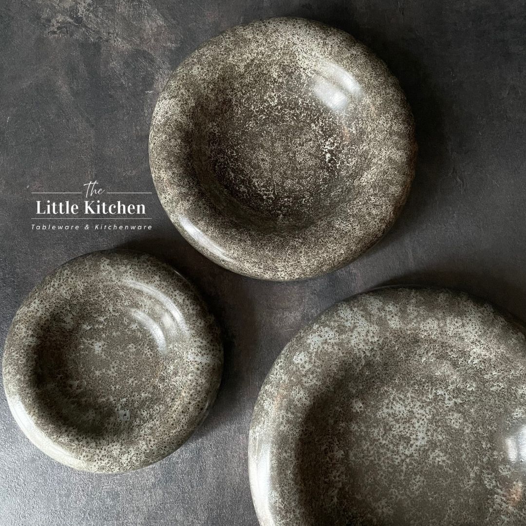 Đĩa kiểu đặc biệt giả đá hình tròn màu ghi