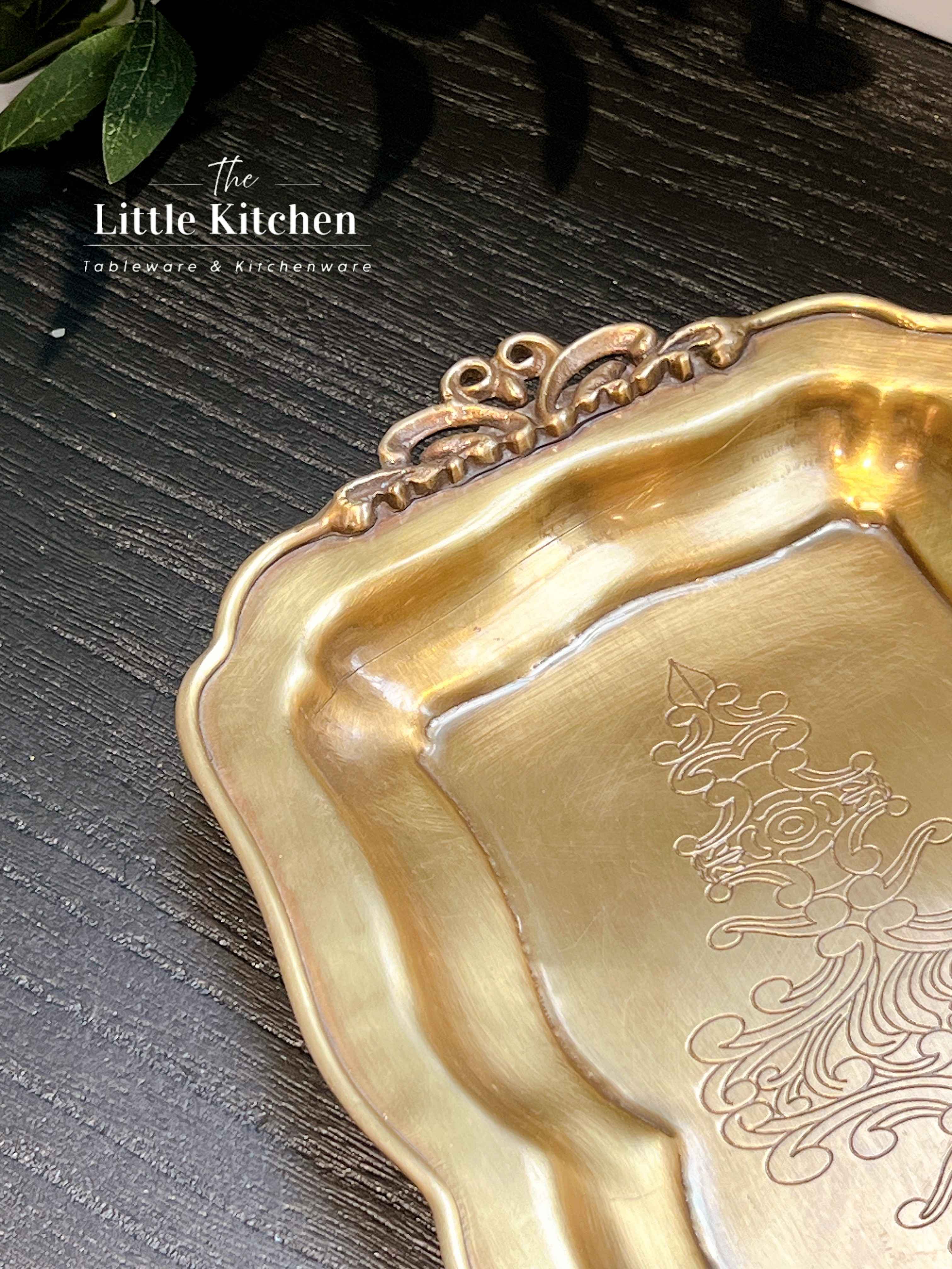 Đồng Ấn Độ  khay hình chữ nhật viền lượn 28x17