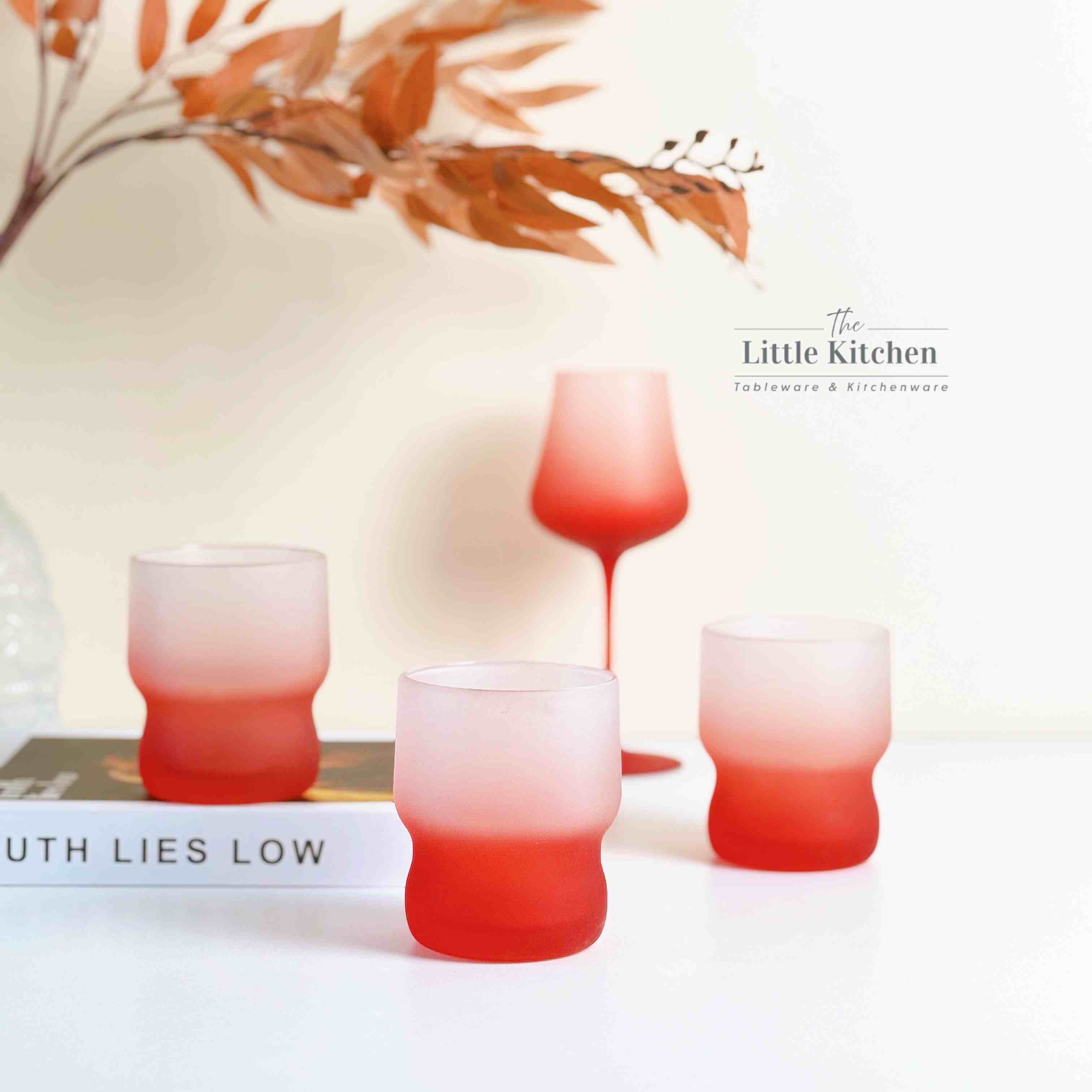 Set tiệc valentine đỏ trắng