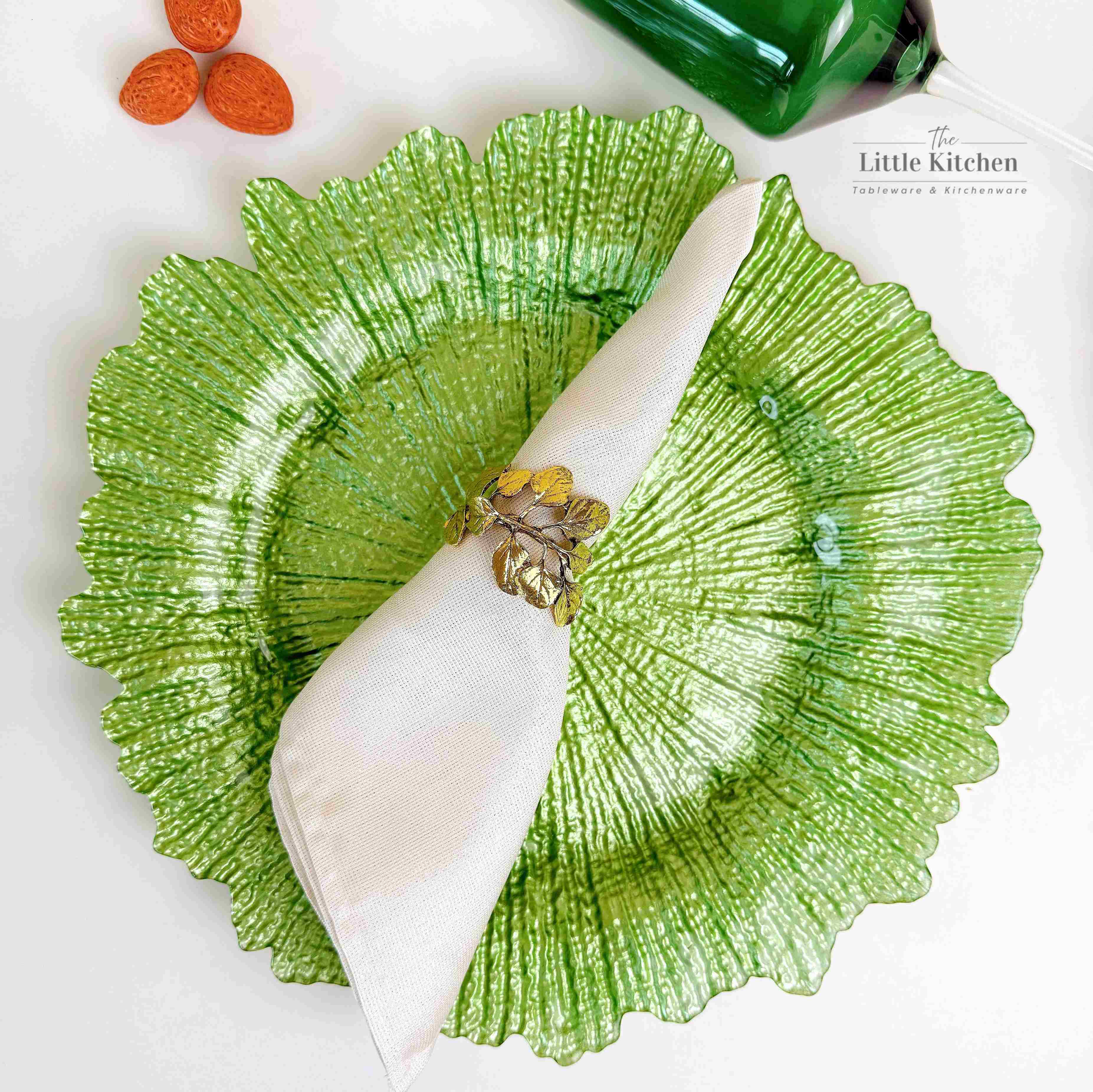 Đĩa thủy tinh hoa lục