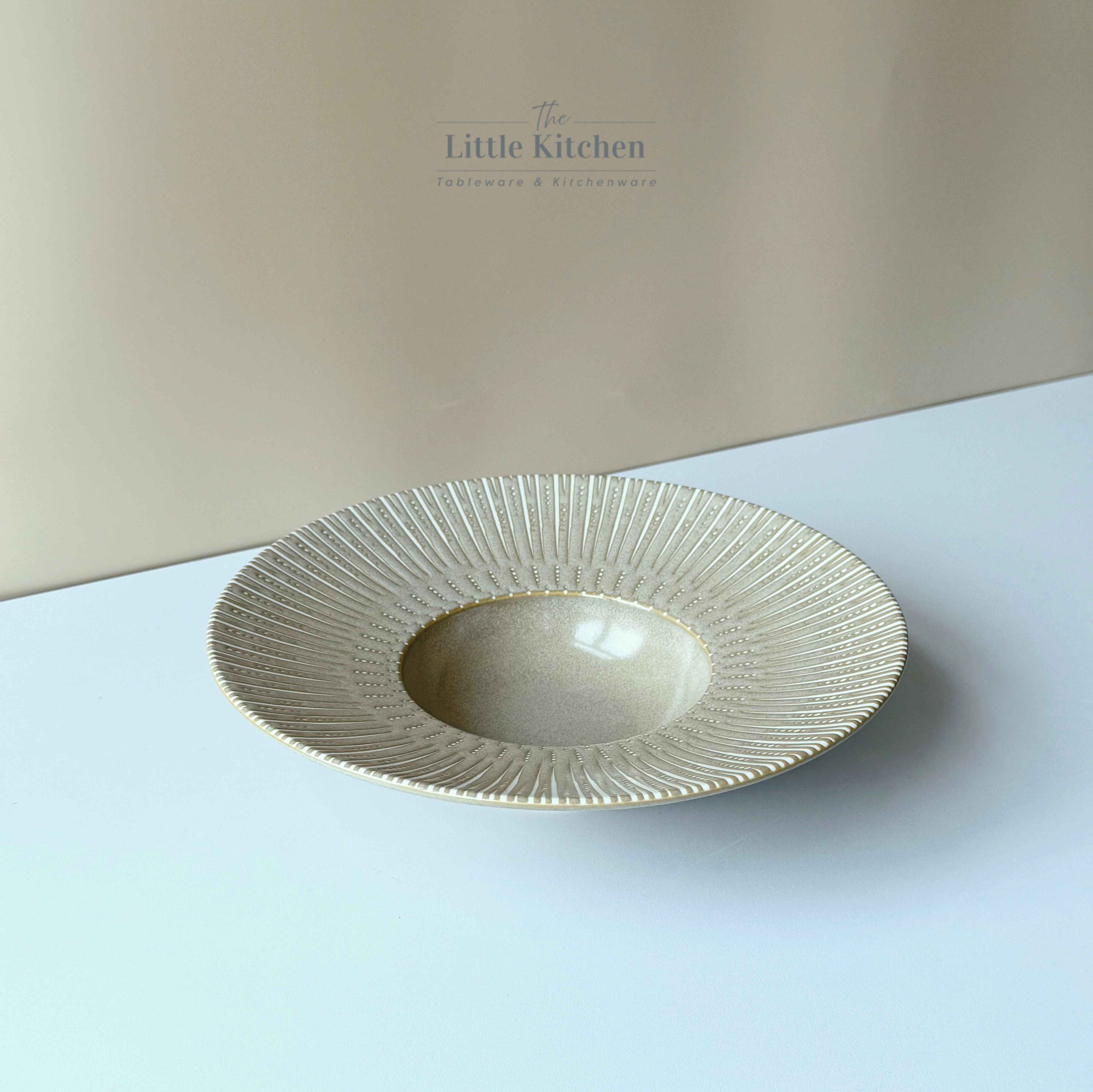 Sale bộ bát đĩa be vệt trắng