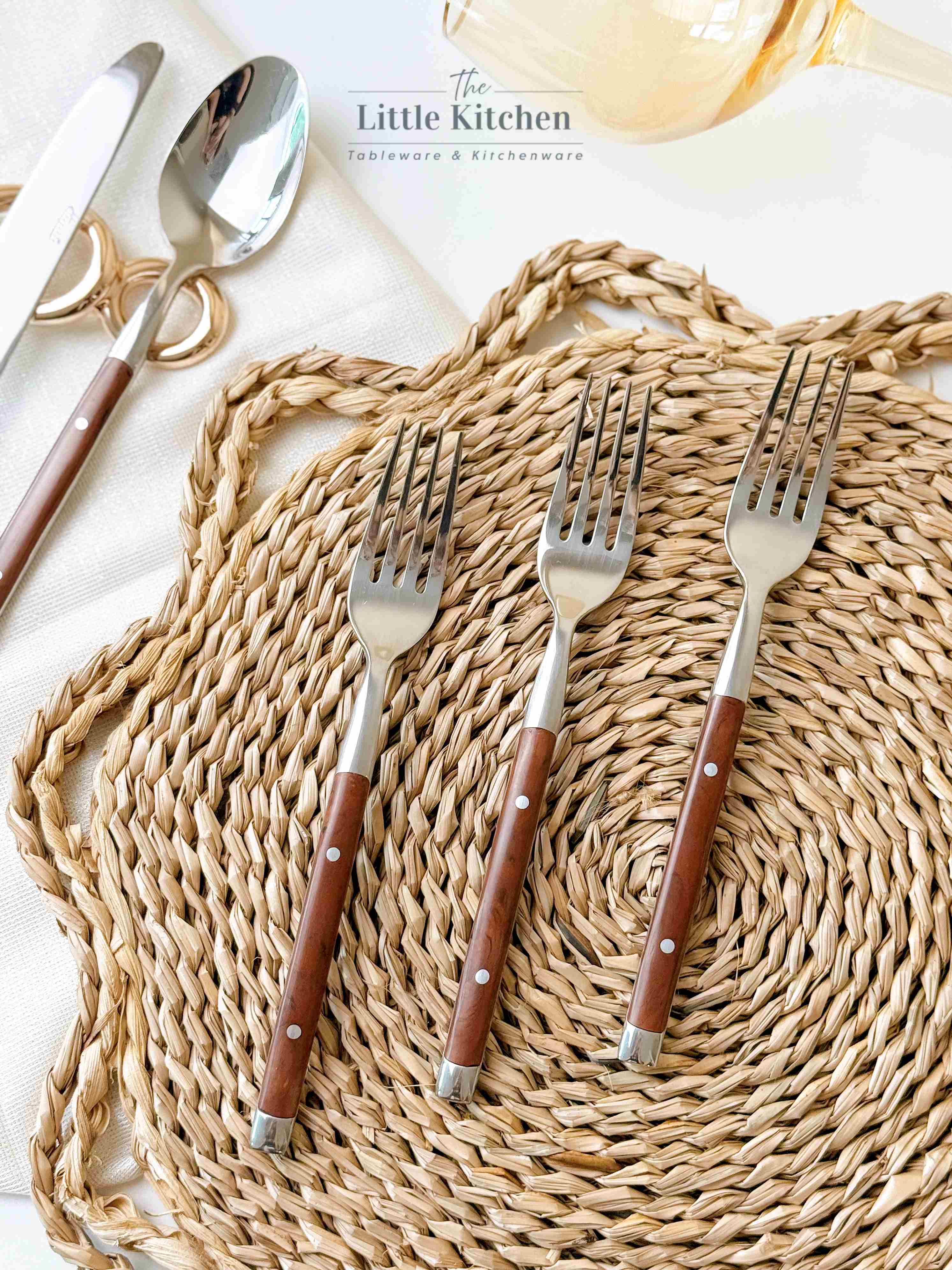 Set tiệc quạt trắng