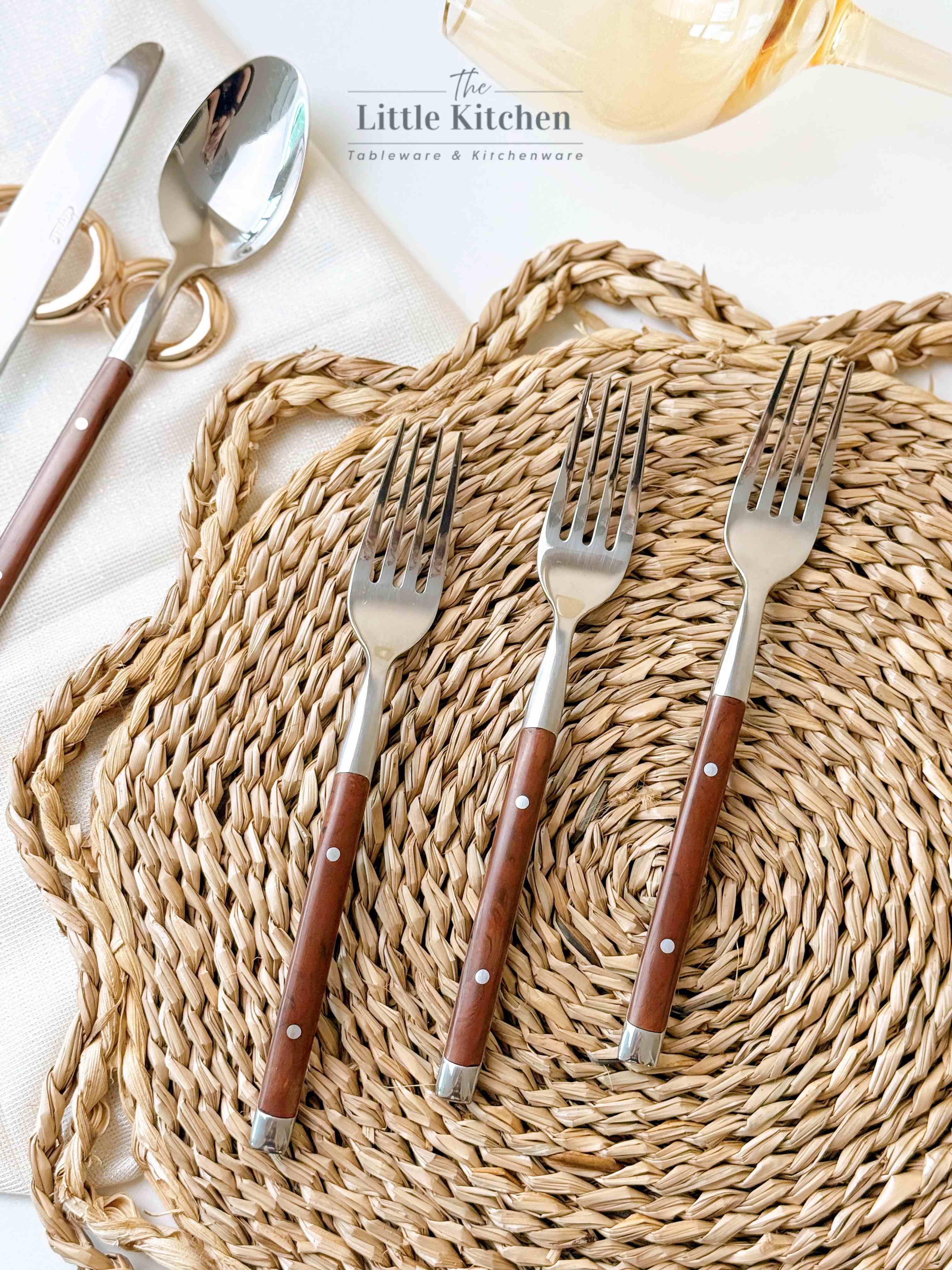 Set tiệc đĩa sò trắng
