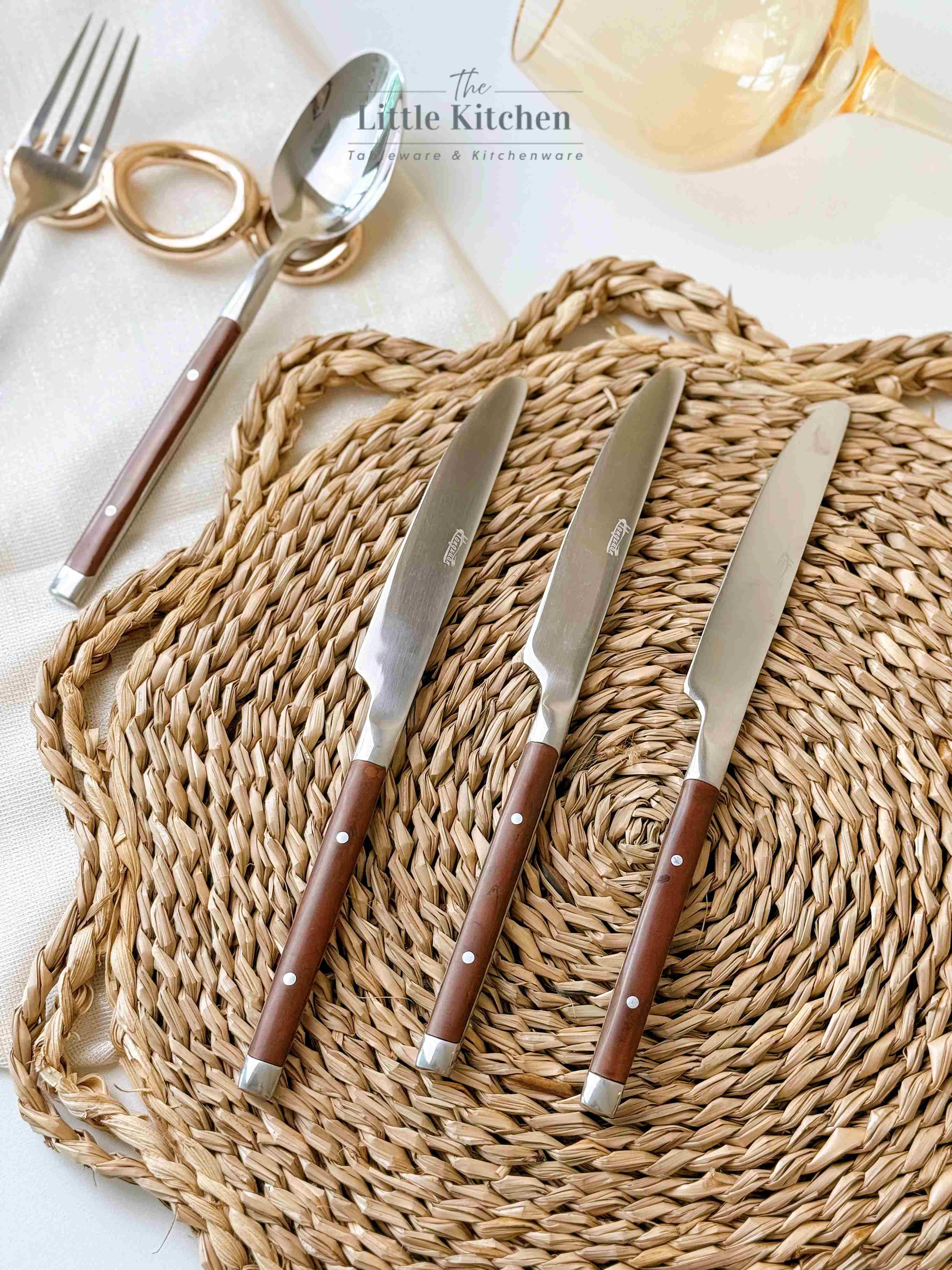 Set tiệc quạt trắng