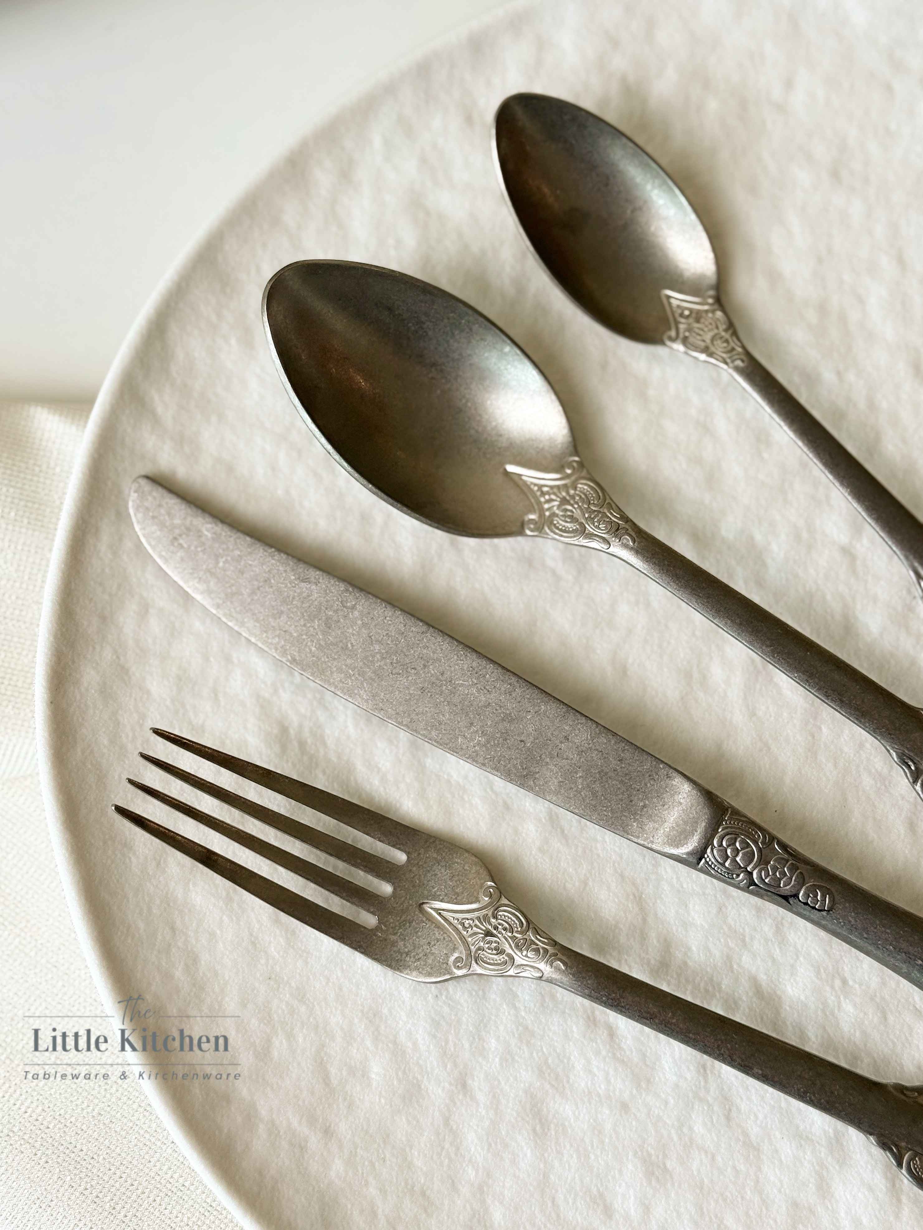 Bộ Dao Thìa Dĩa chuôi hoa văn bạc