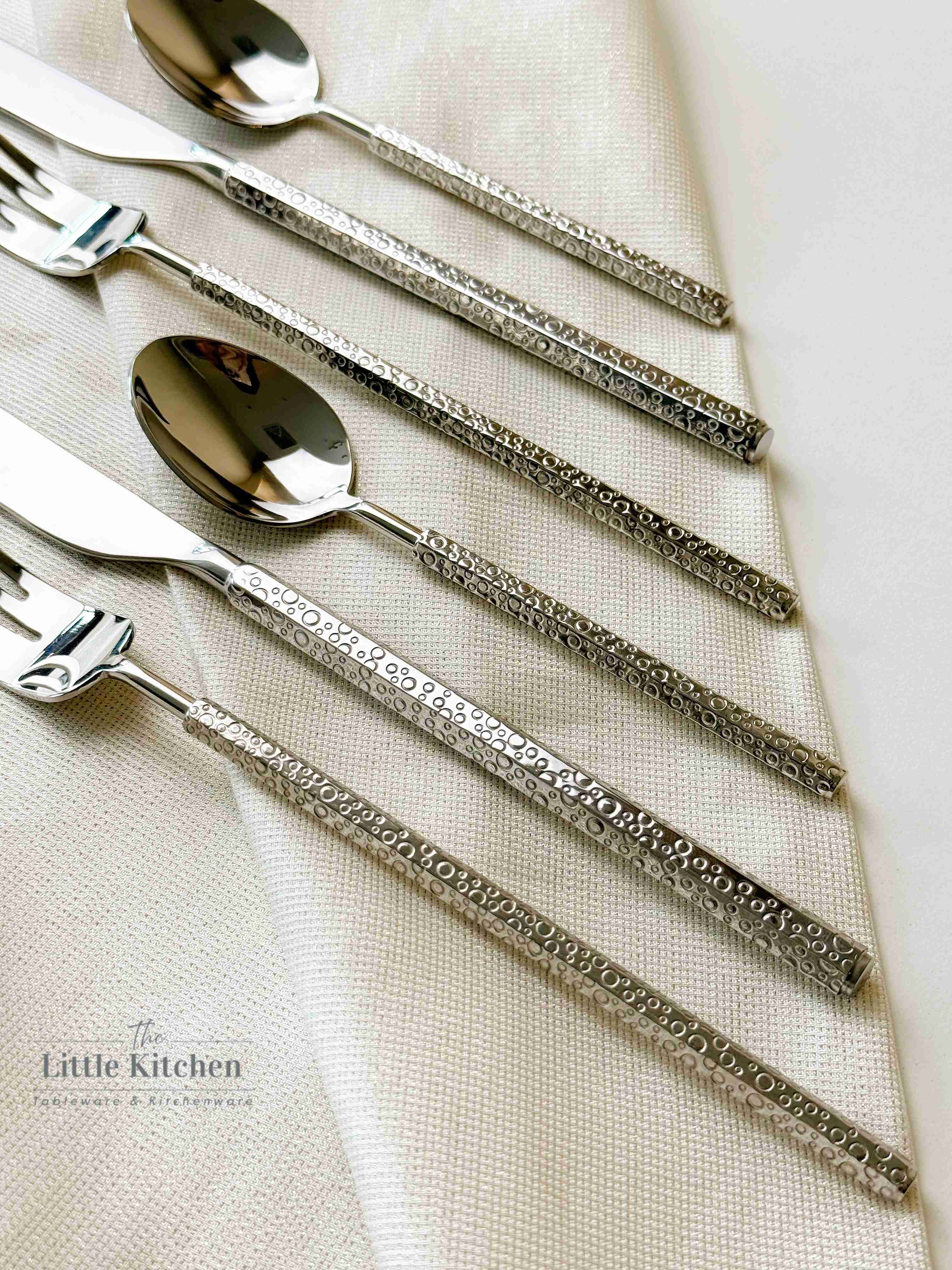 Set tiệc rustic đen trắng vải bố