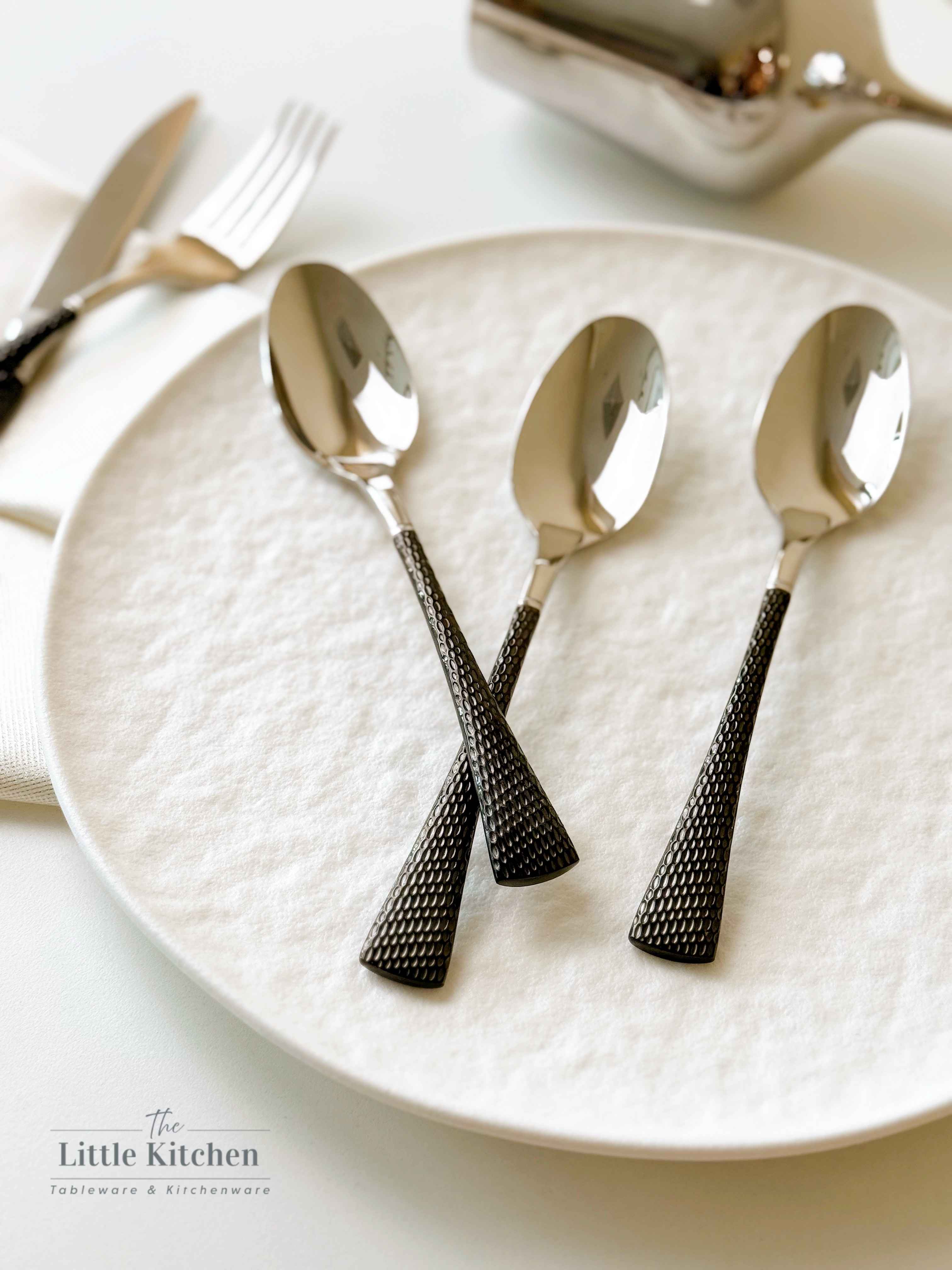 Bộ Dao Thìa Dĩa chuôi vảy đen