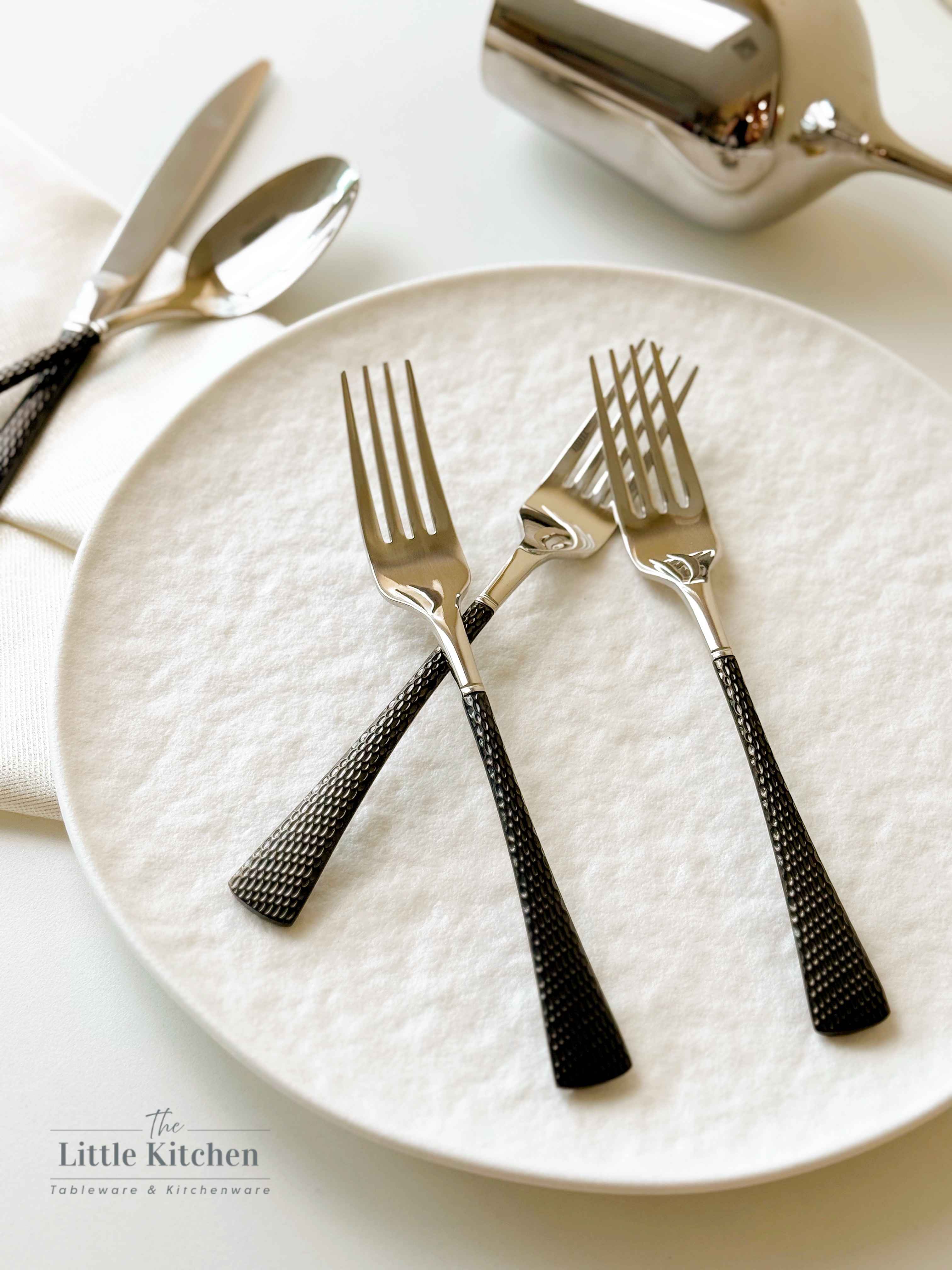 Set tiệc tia nhũ vàng