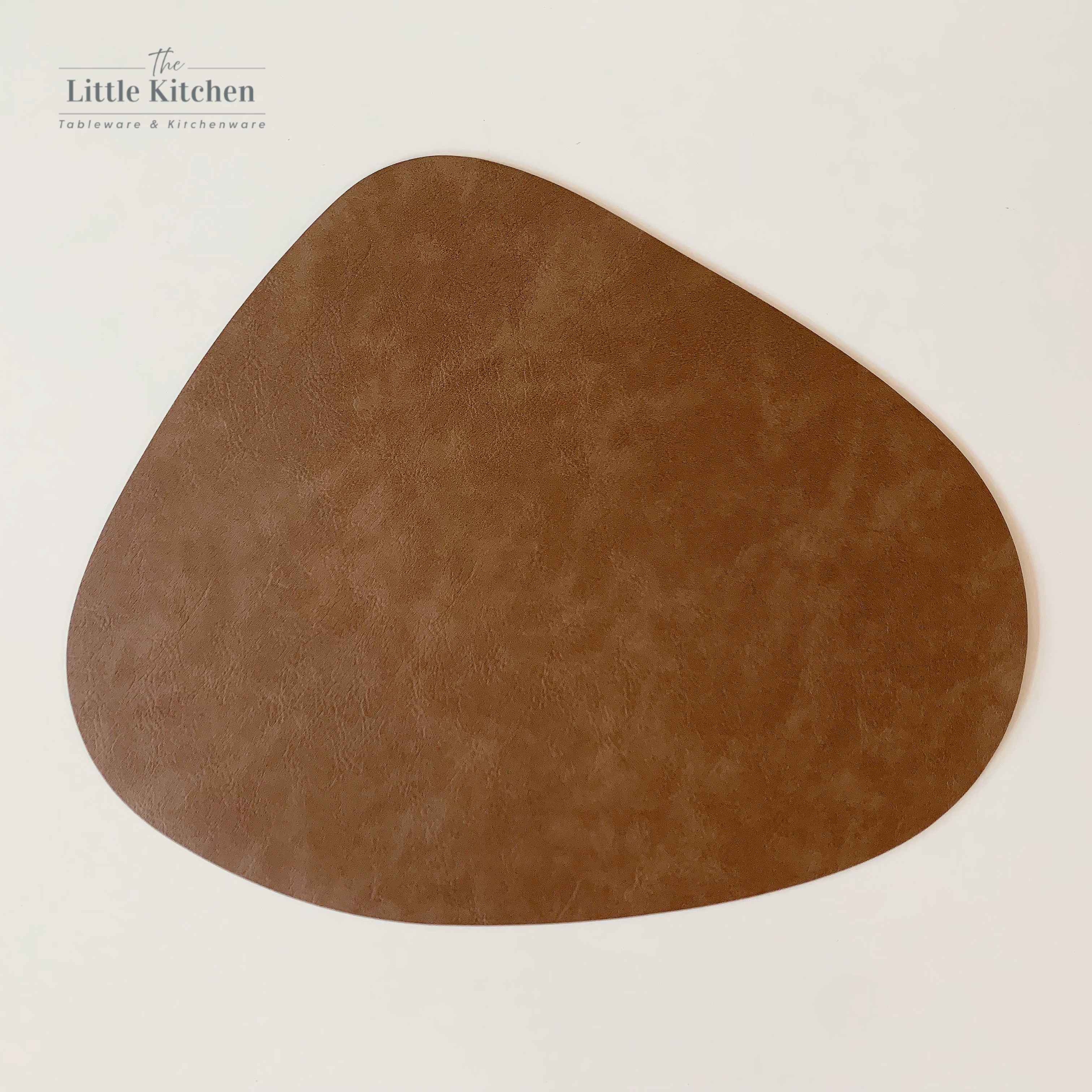 Tấm ovan da nâu đậm 43