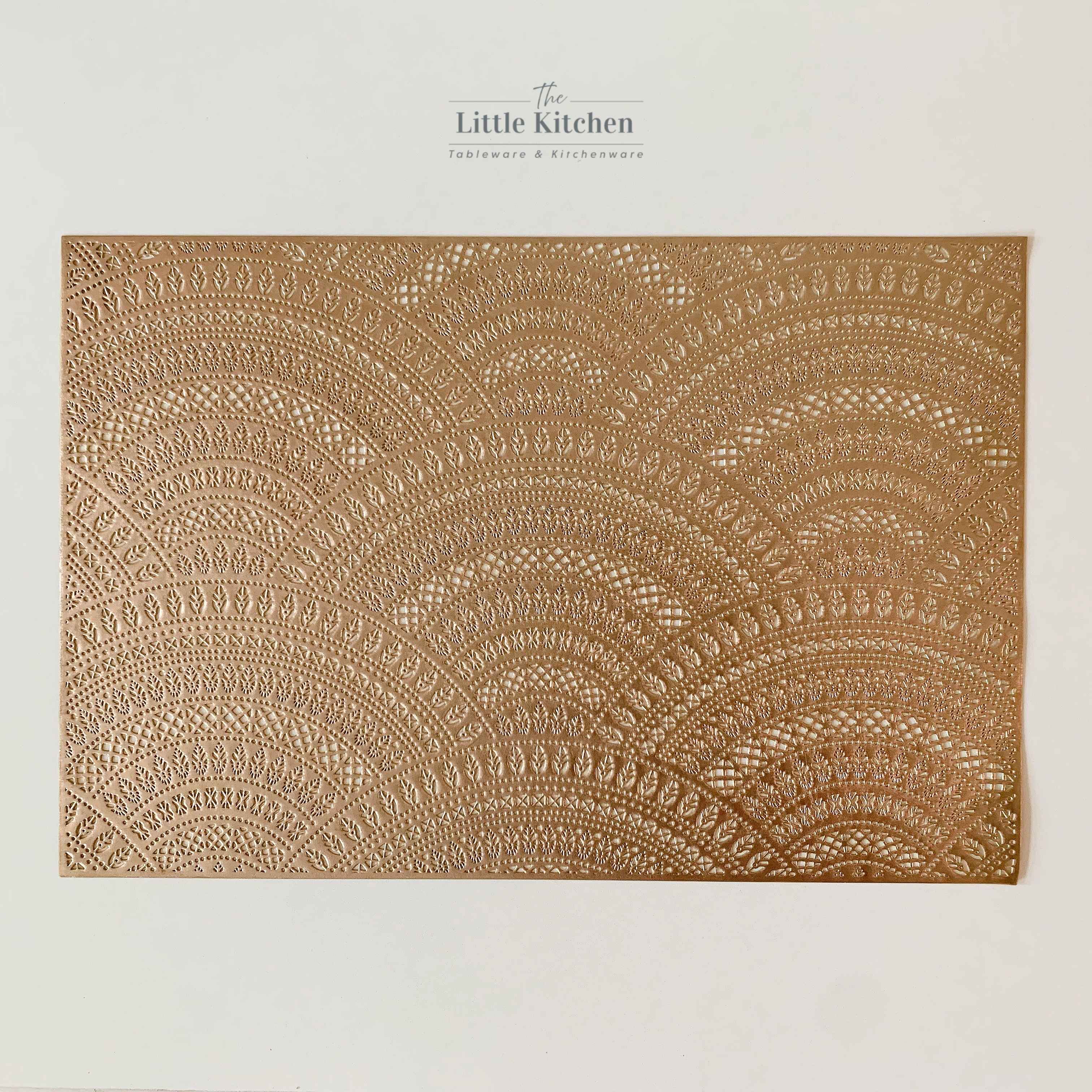 Set tiệc đĩa hoa và đĩa nâu đồng