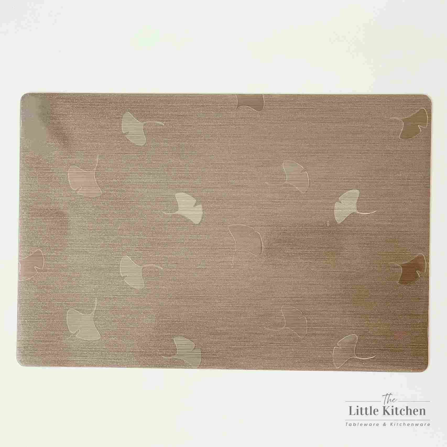 Tấm hình chữ nhật nhũ vàng lá nổi