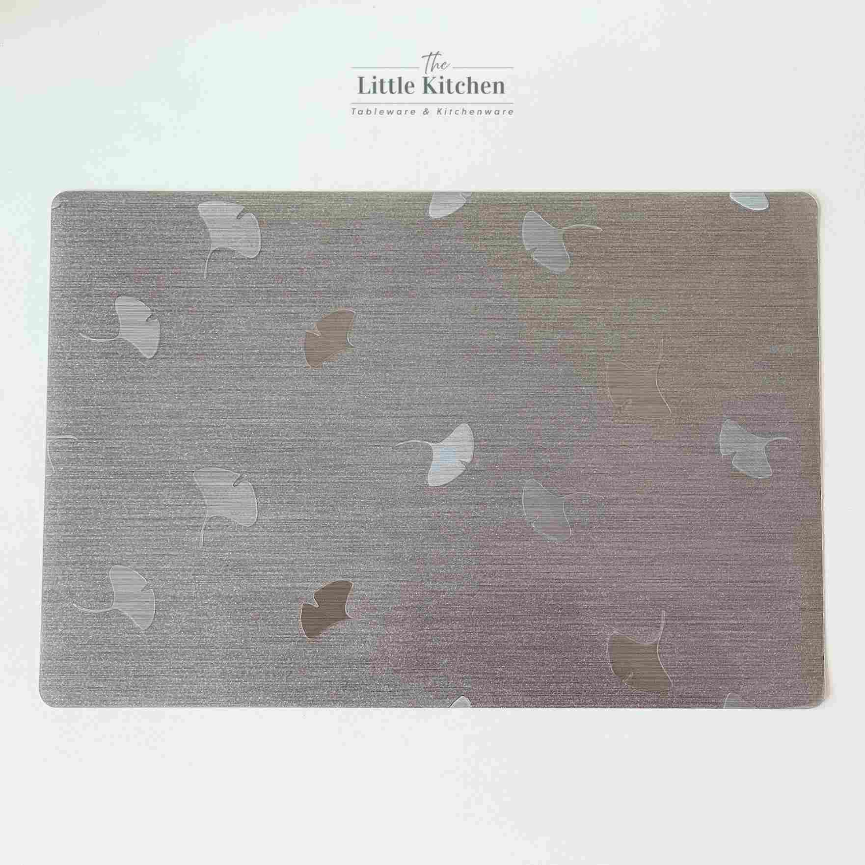 Tấm hình chữ nhật nhũ bạc lá nổi