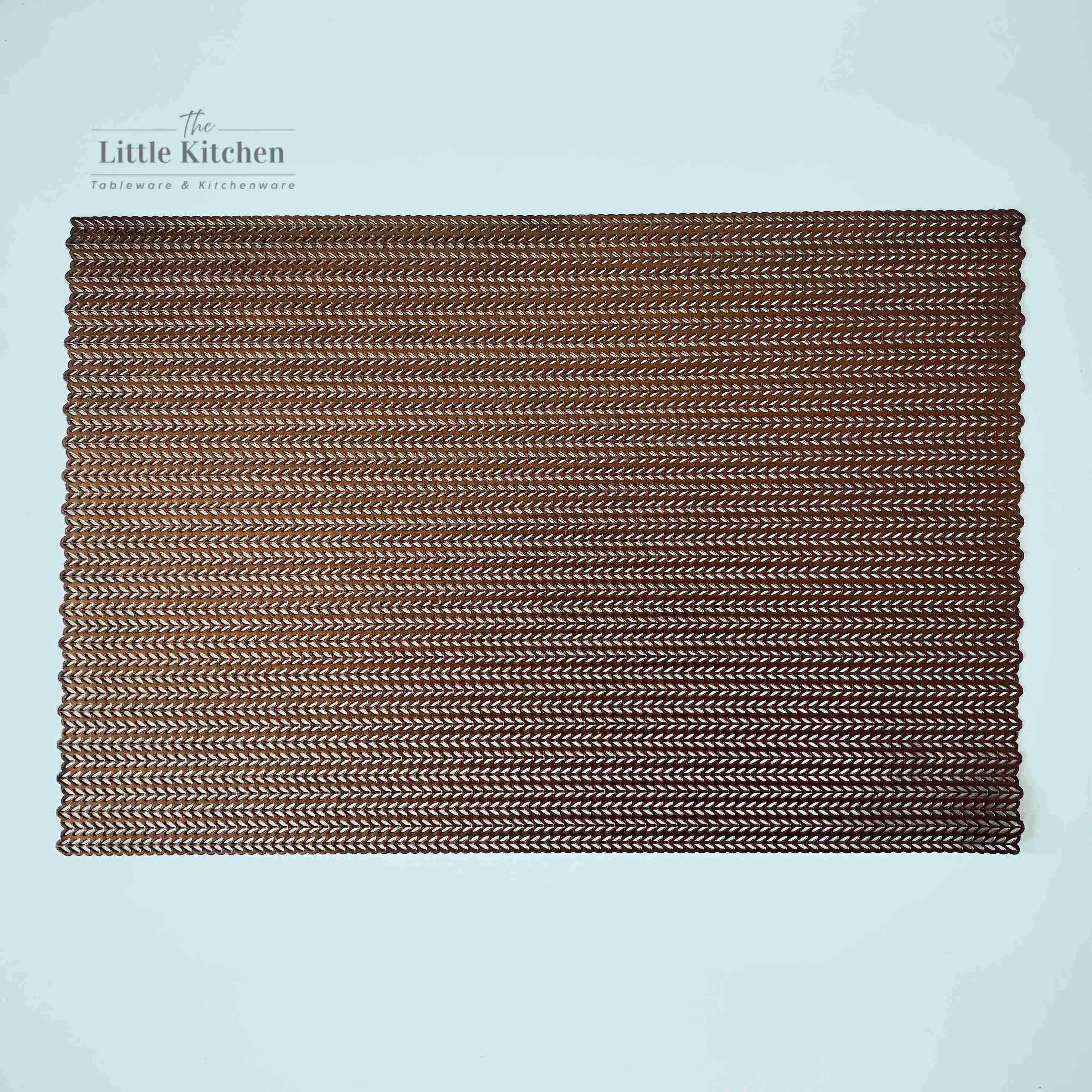 Tấm hình chữ nhật cành lá