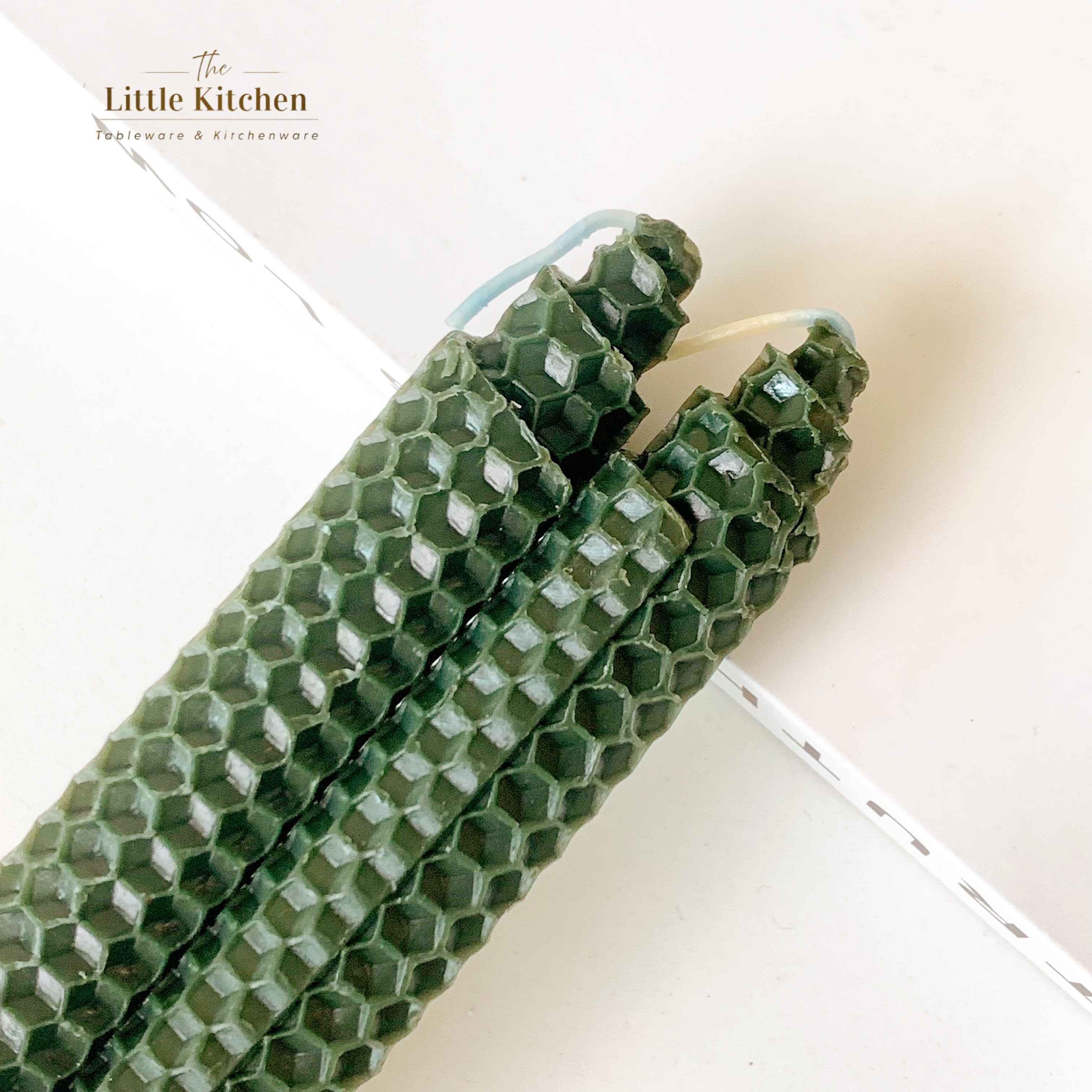 Set 2 nến dài ô lục