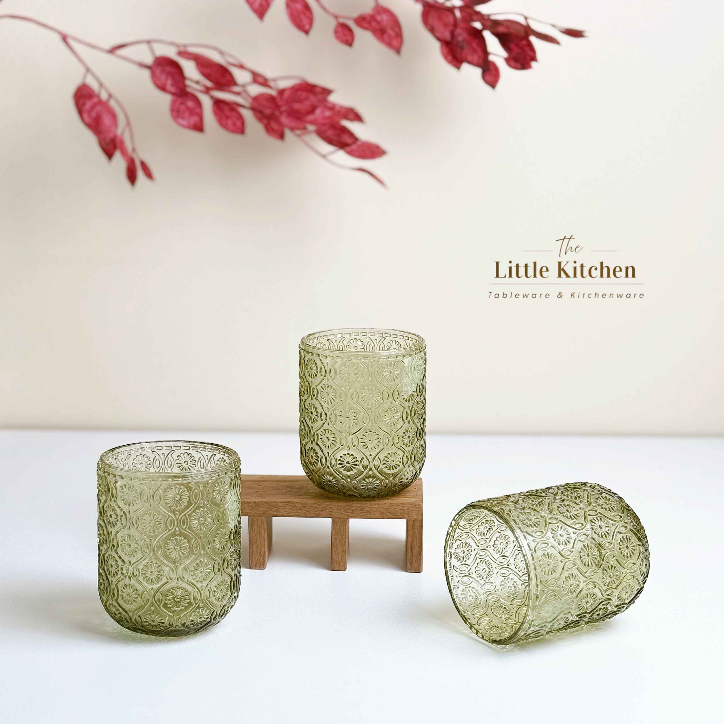 Cốc thuỷ tinh hoa tròn rêu