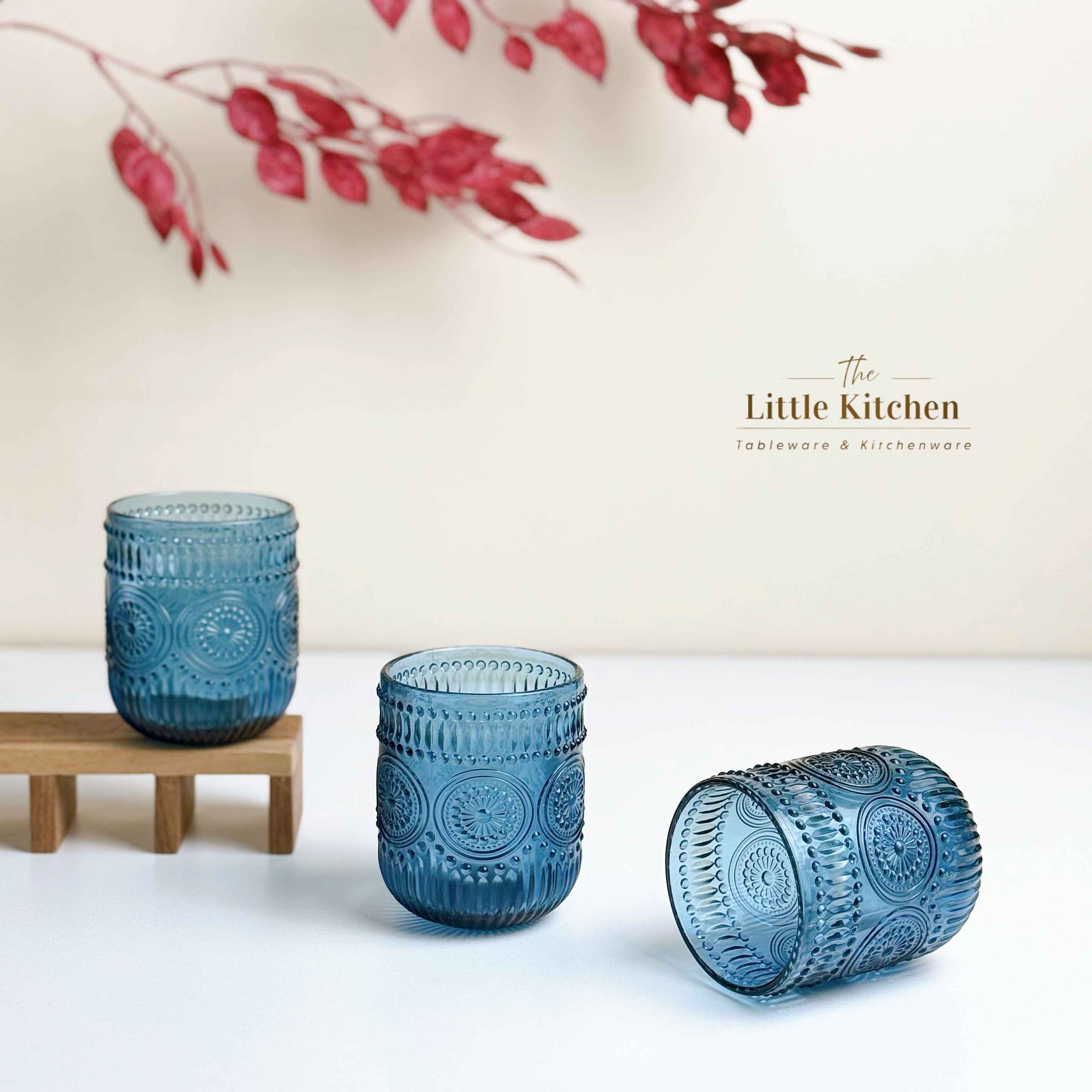 Cốc thuỷ tinh đốm tròn lam