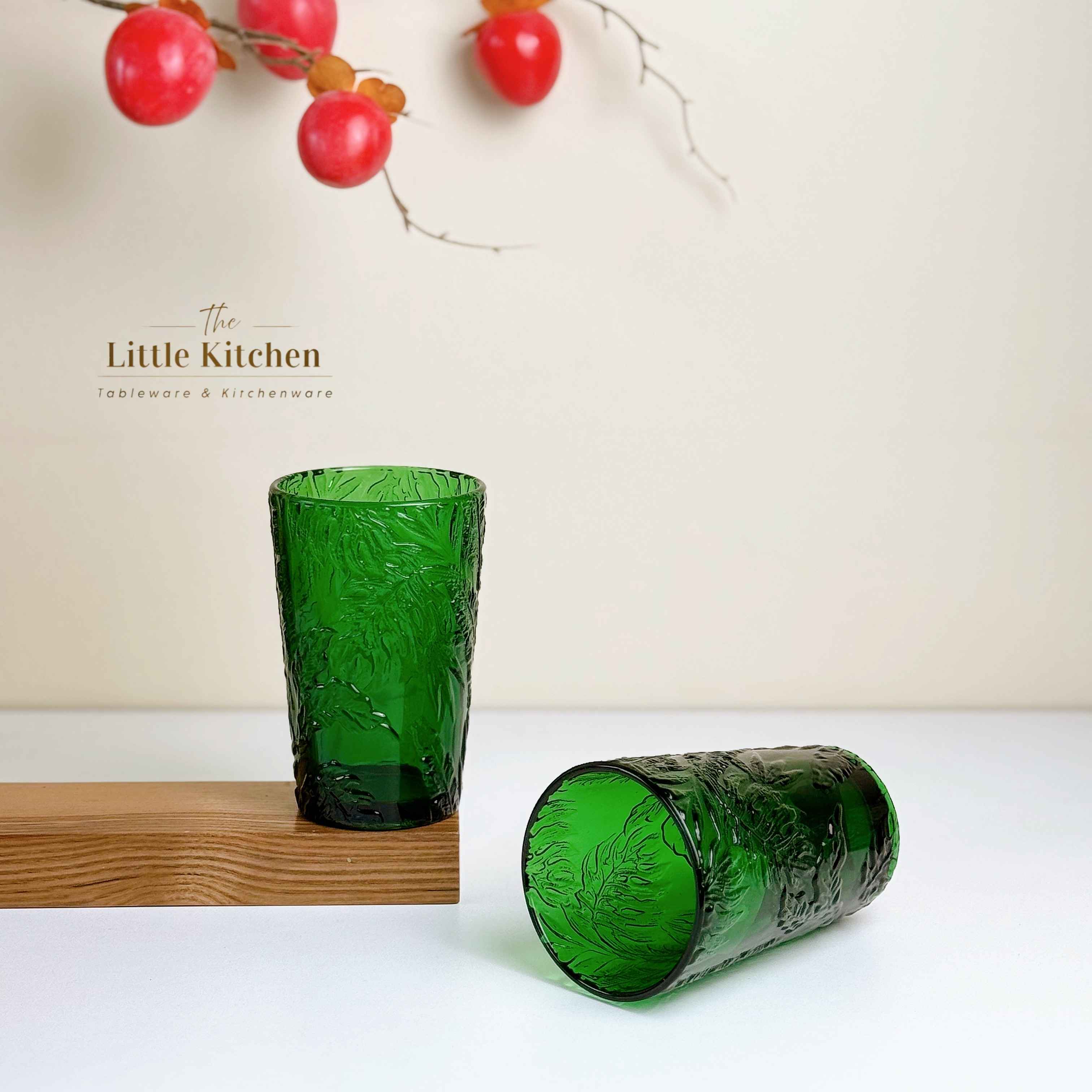 Set tiệc xanh vàng gold