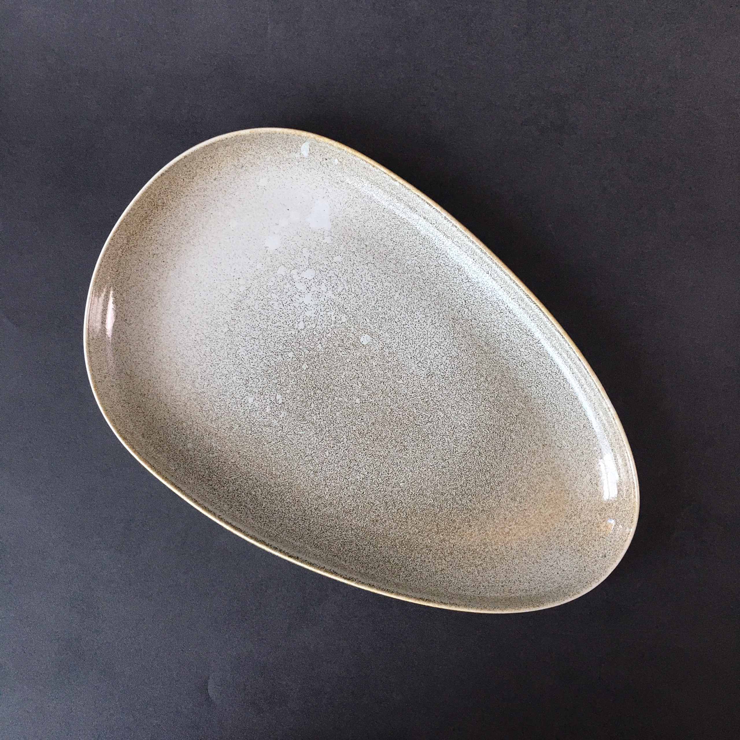 Bộ bát đĩa nhà hàng cao cấp màu be họa tiết chấm tiêu men bóng