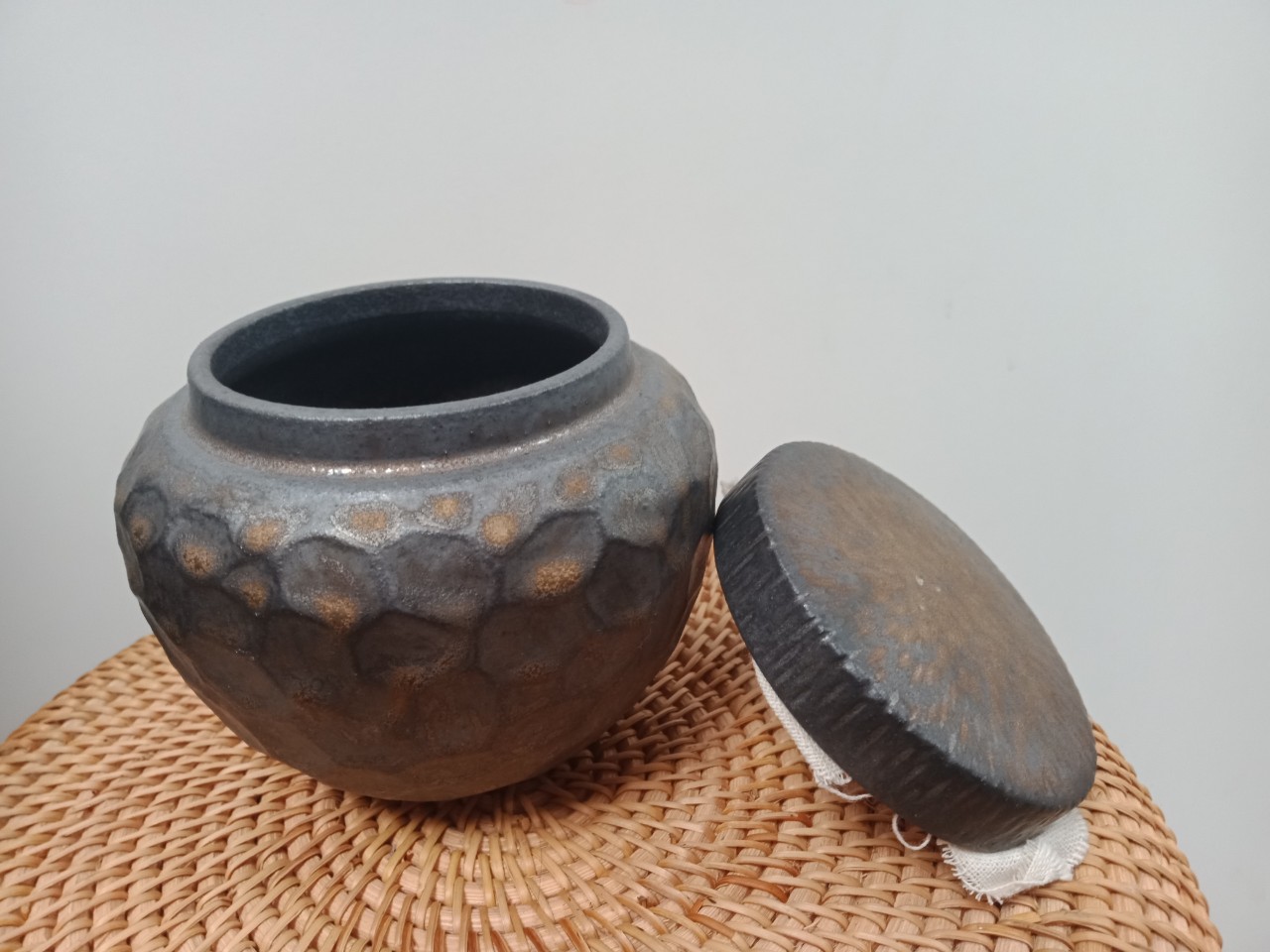 Hũ trà nhũ vàng ong tròn