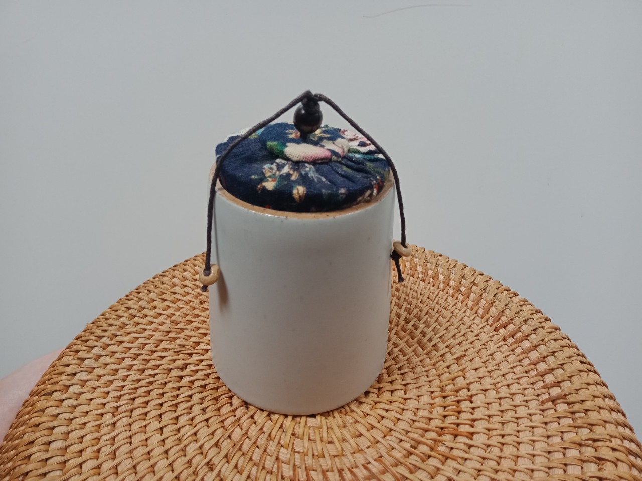 Bình trà trơn cao