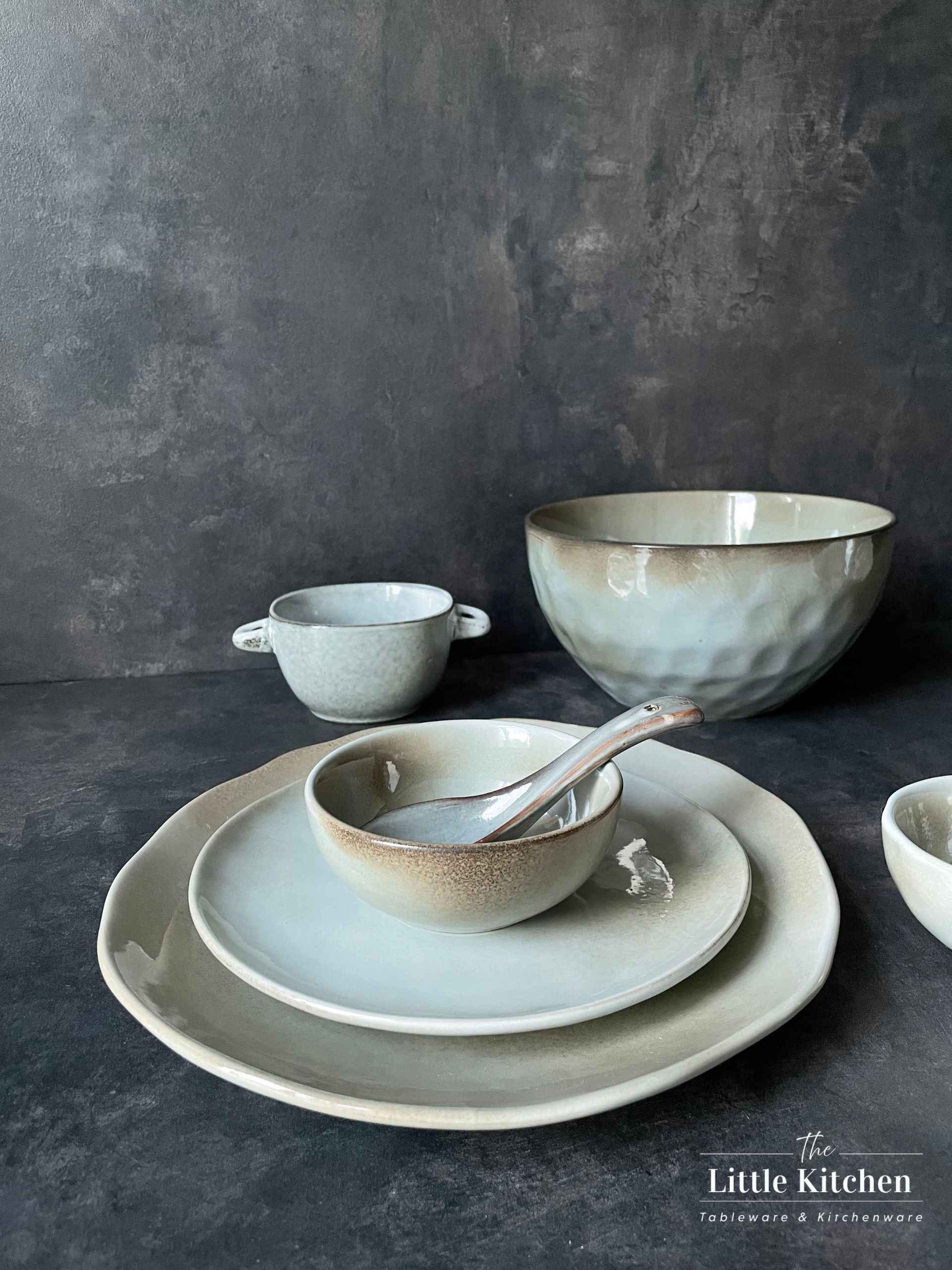 Set tiệc ghi nâu bóng