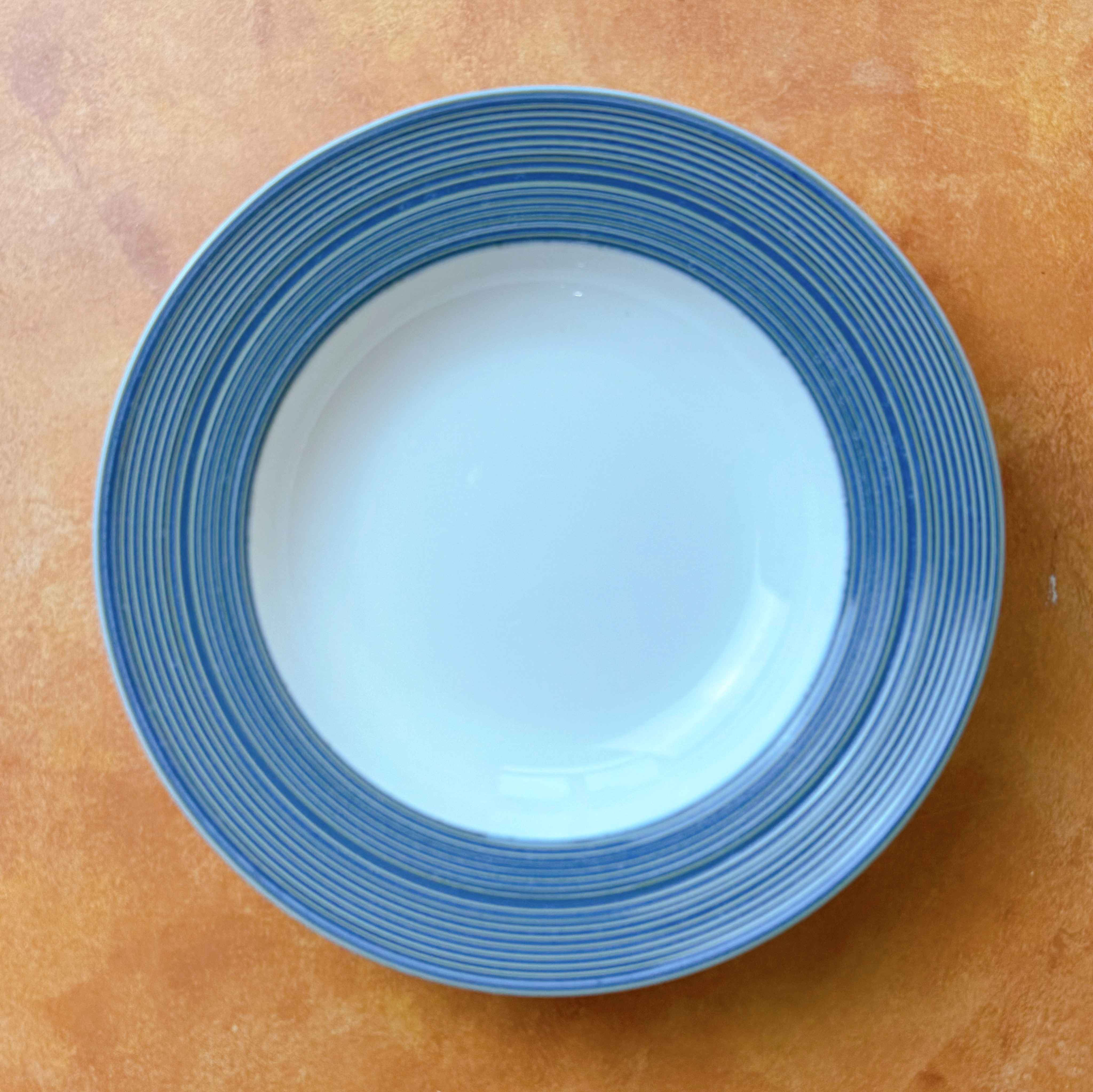 Bộ bát đĩa cao cấp phong cách hiện đại gân lam