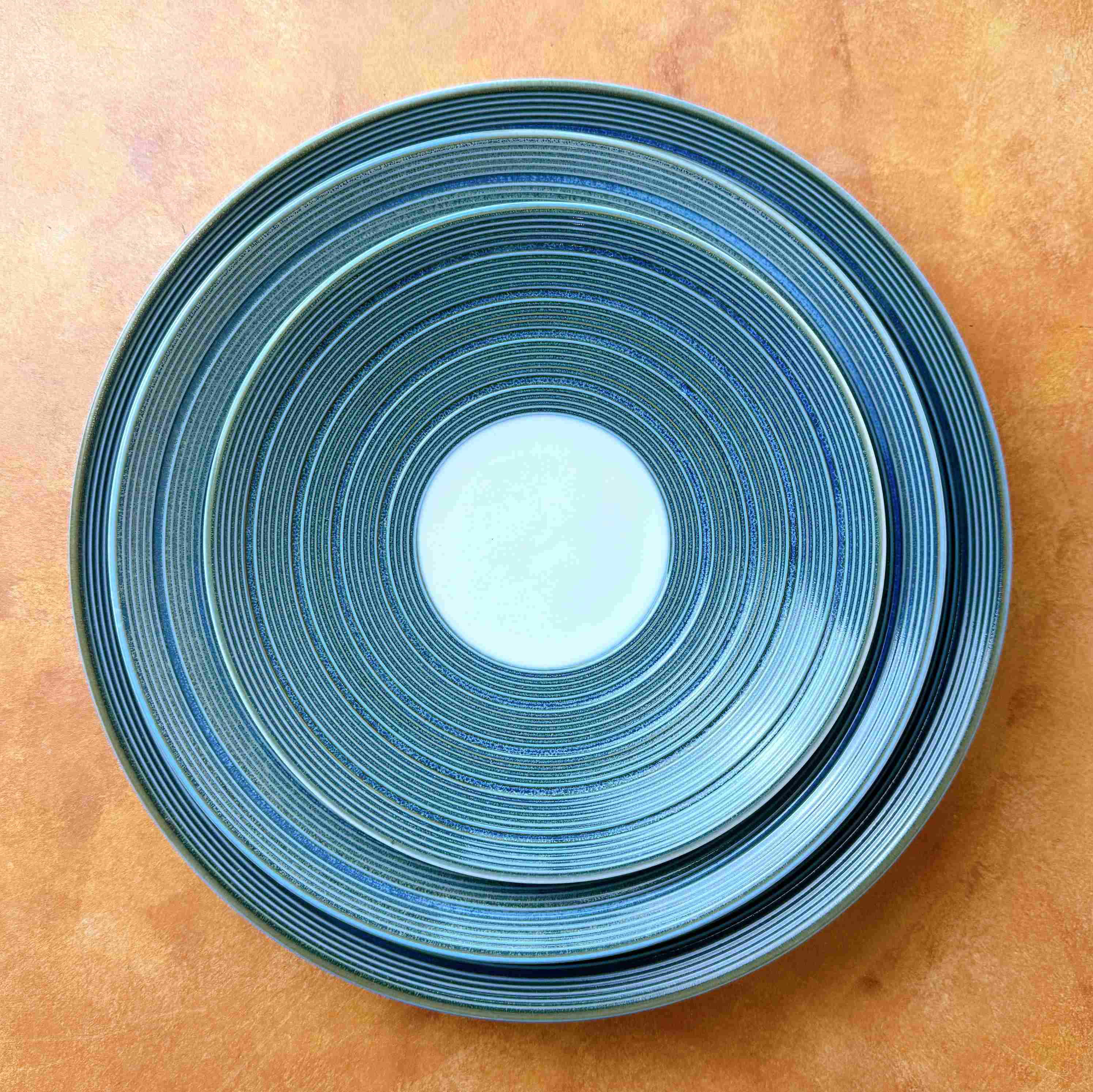 Bộ bát đĩa cao cấp phong cách hiện đại gân lam