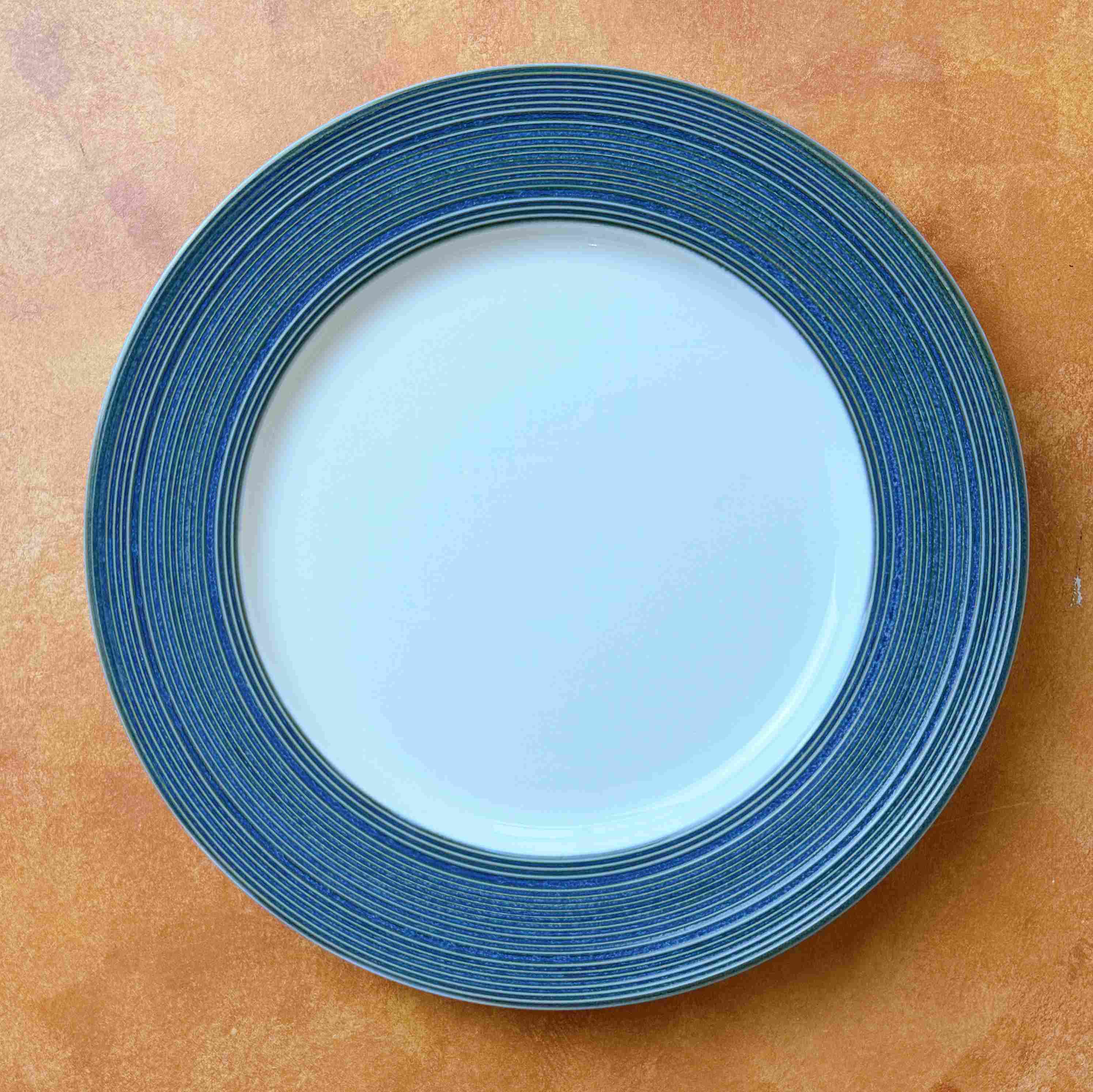 Bộ bát đĩa cao cấp phong cách hiện đại gân lam