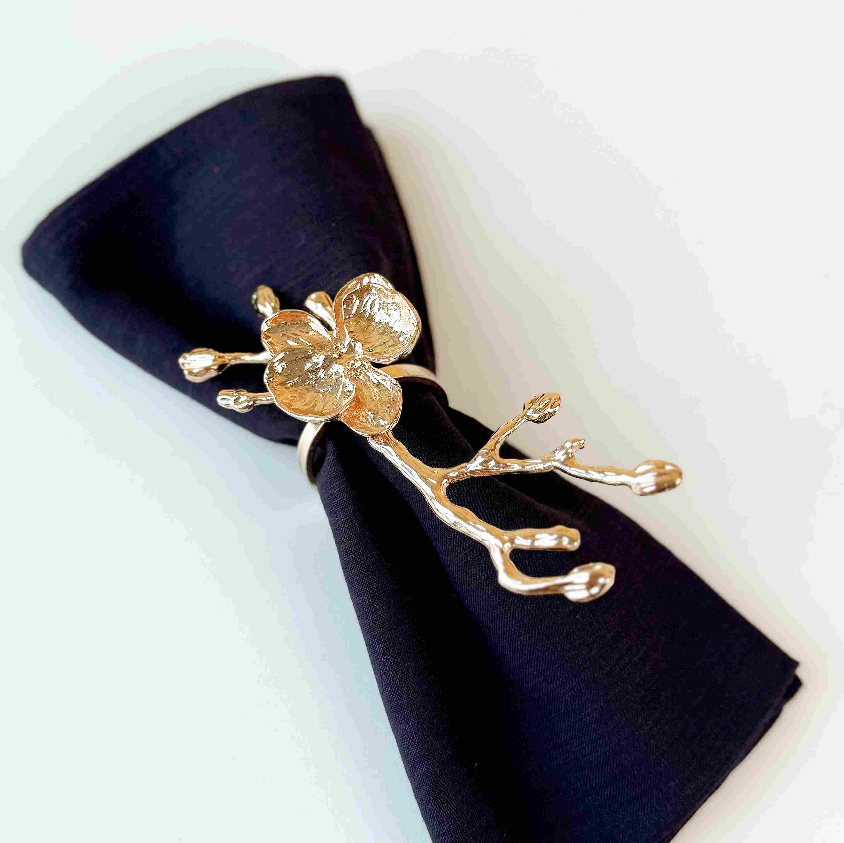 Ring tròn cành đào hồng