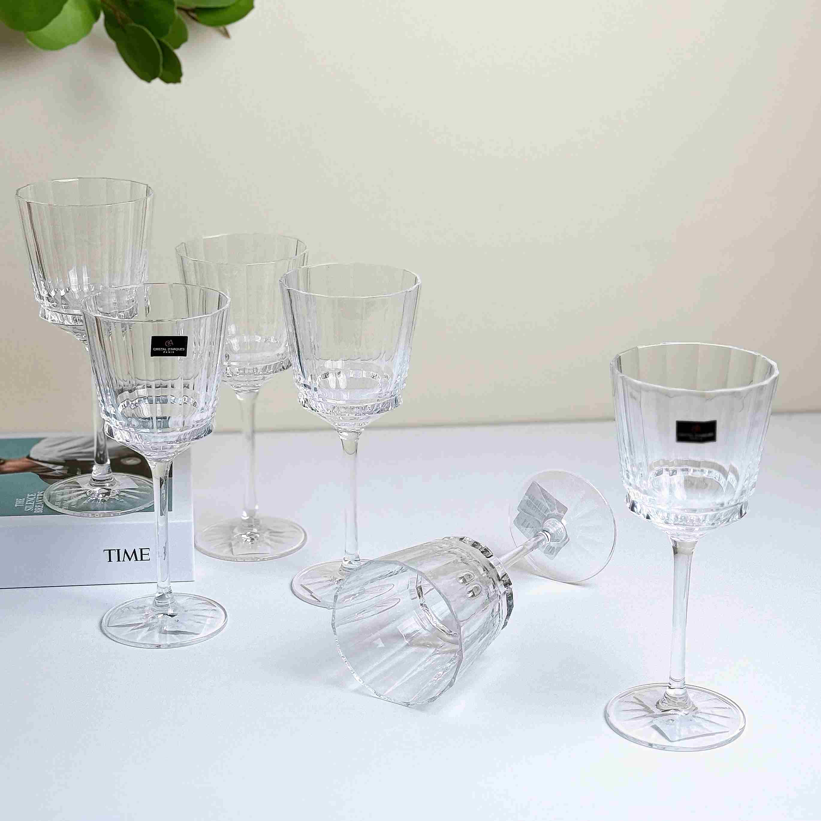 Set tiệc món Âu phong cách hiện đại