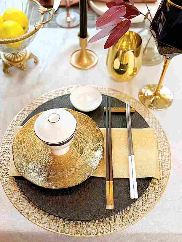 Set tiệc tone đen vàng
