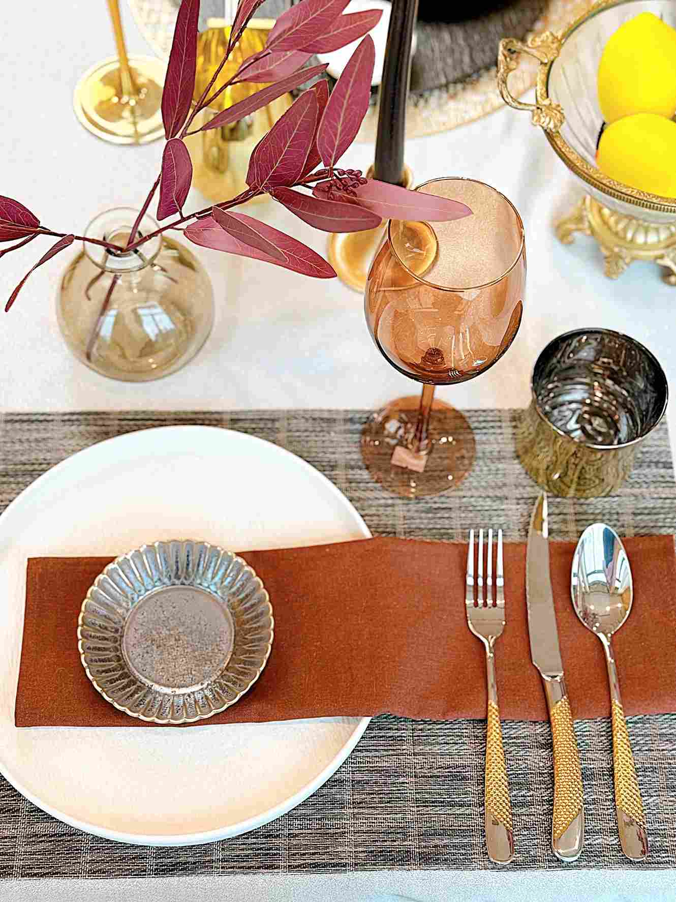 Set tiệc sang trọng mùa xuân