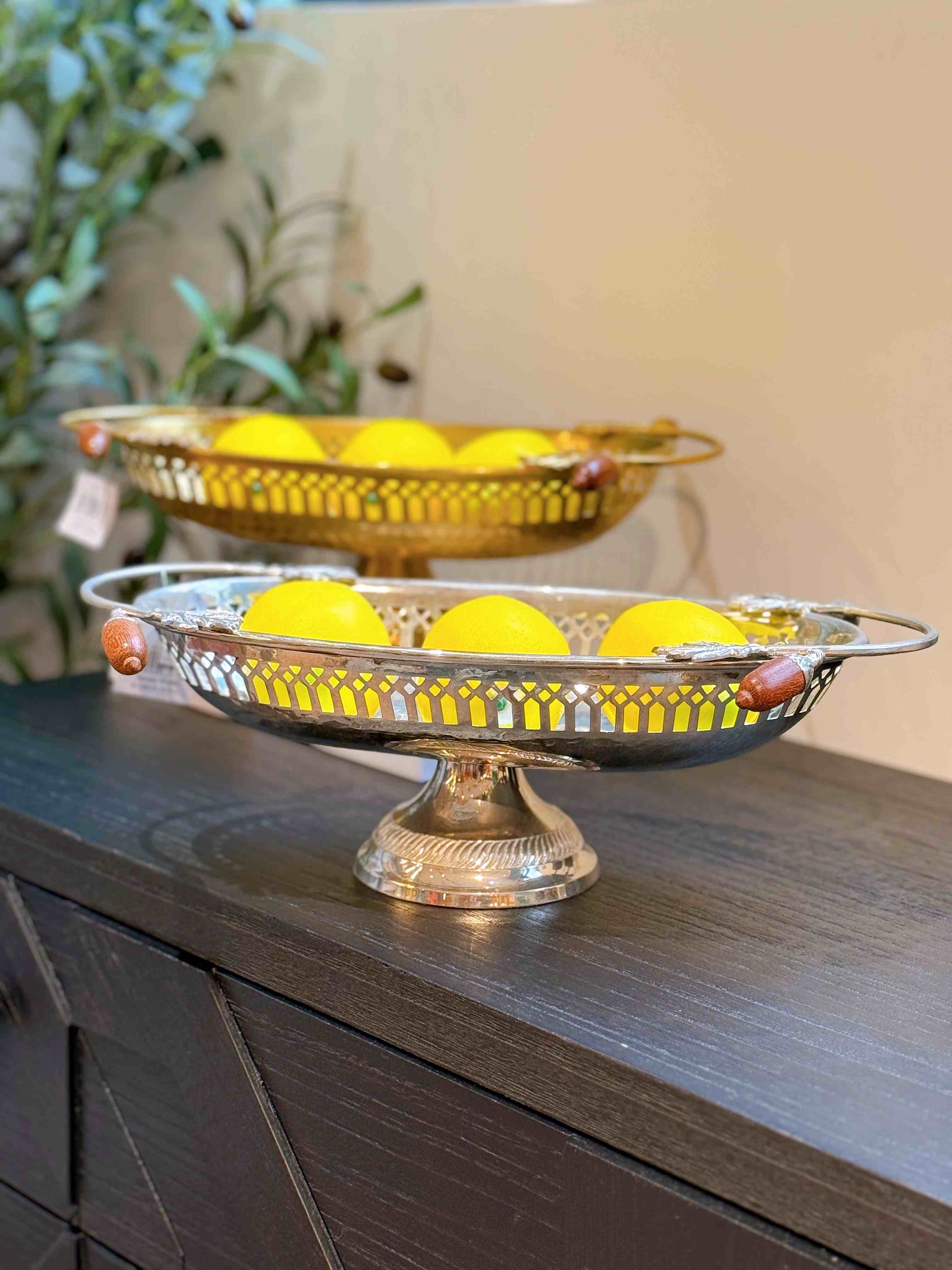 Đồng Ấn Độ  khay chân Bầu Dục Vàng 36x17