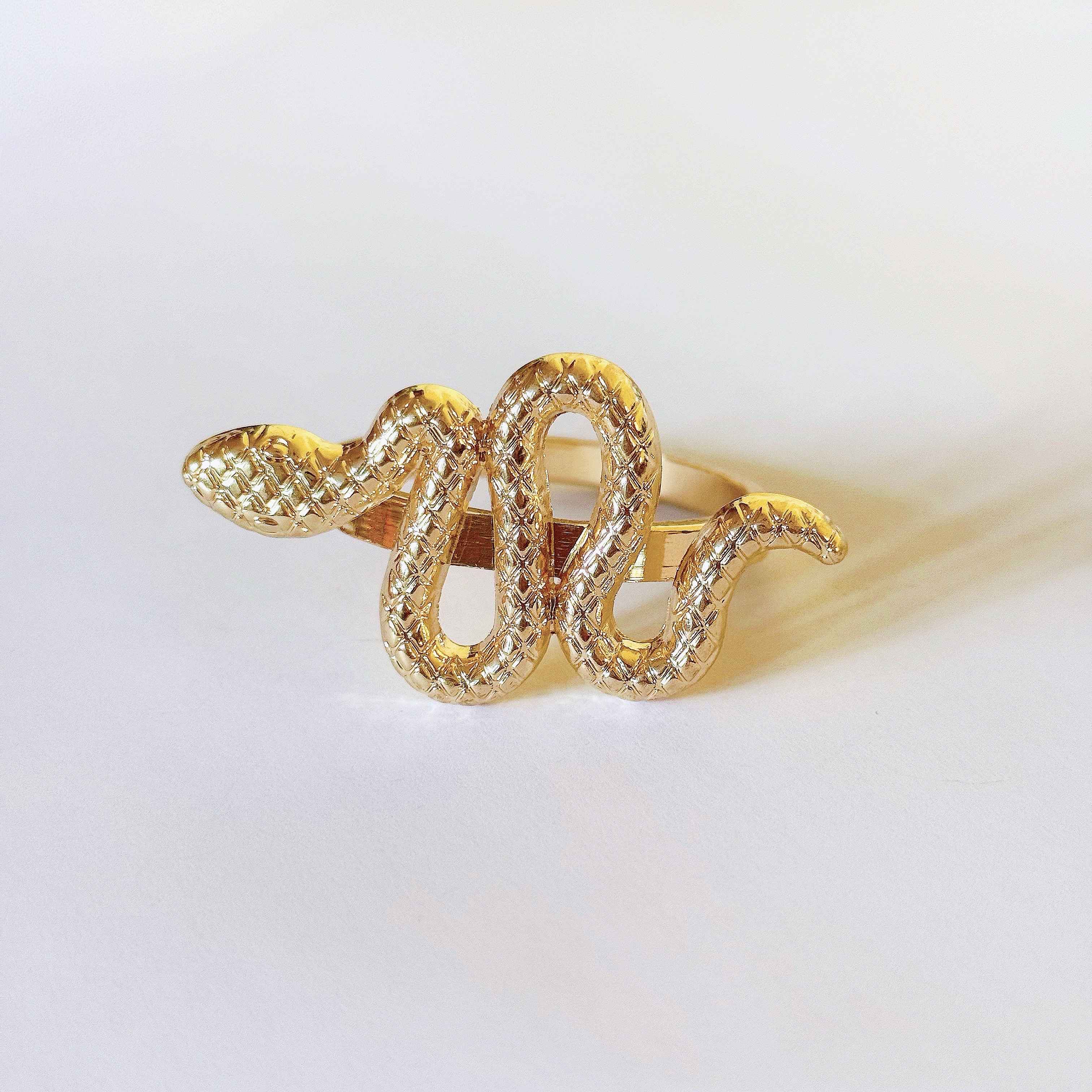 Ring rắn vàng