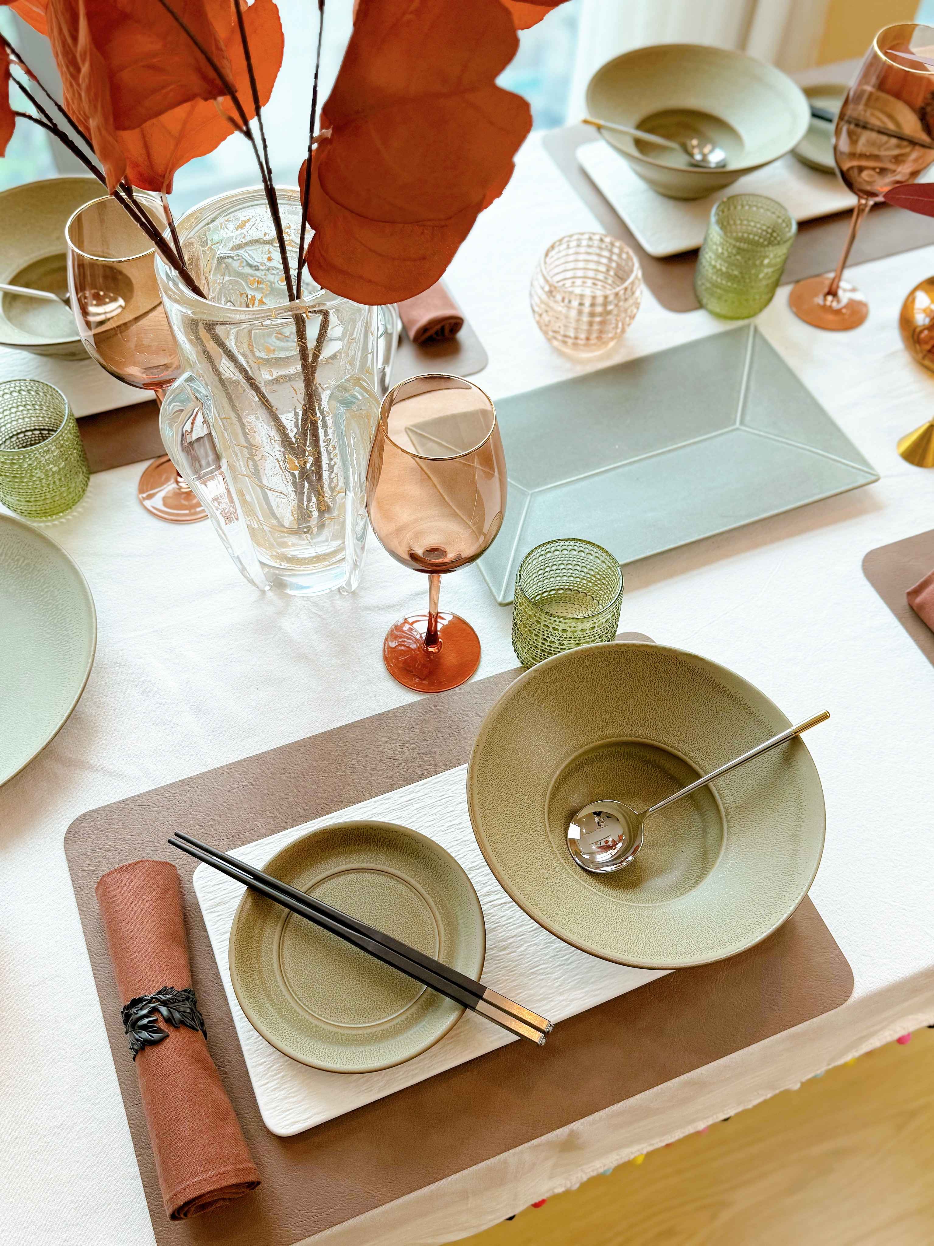 Set tiệc nâu rêu