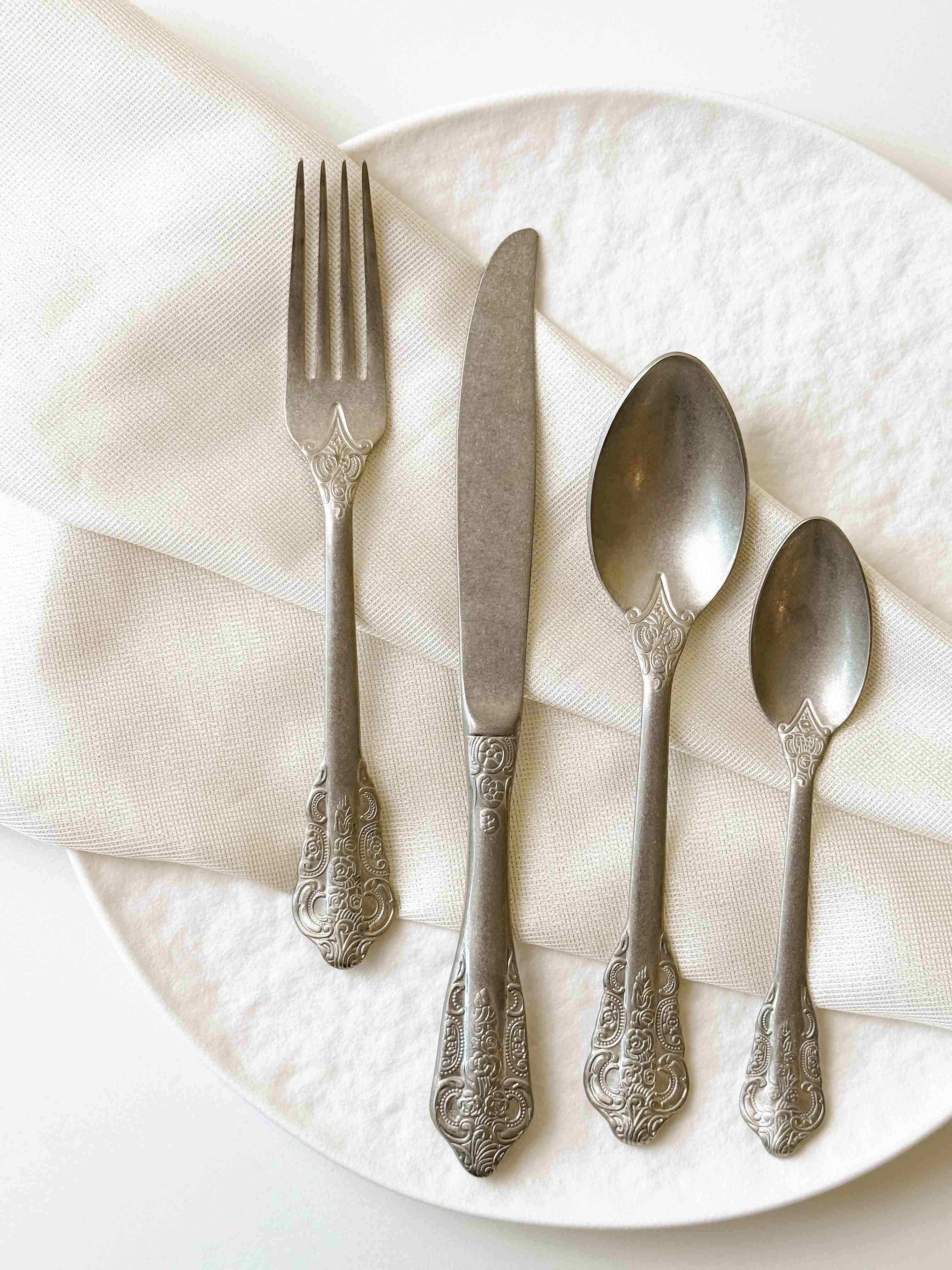 Set tiệc vintage hoa xanh