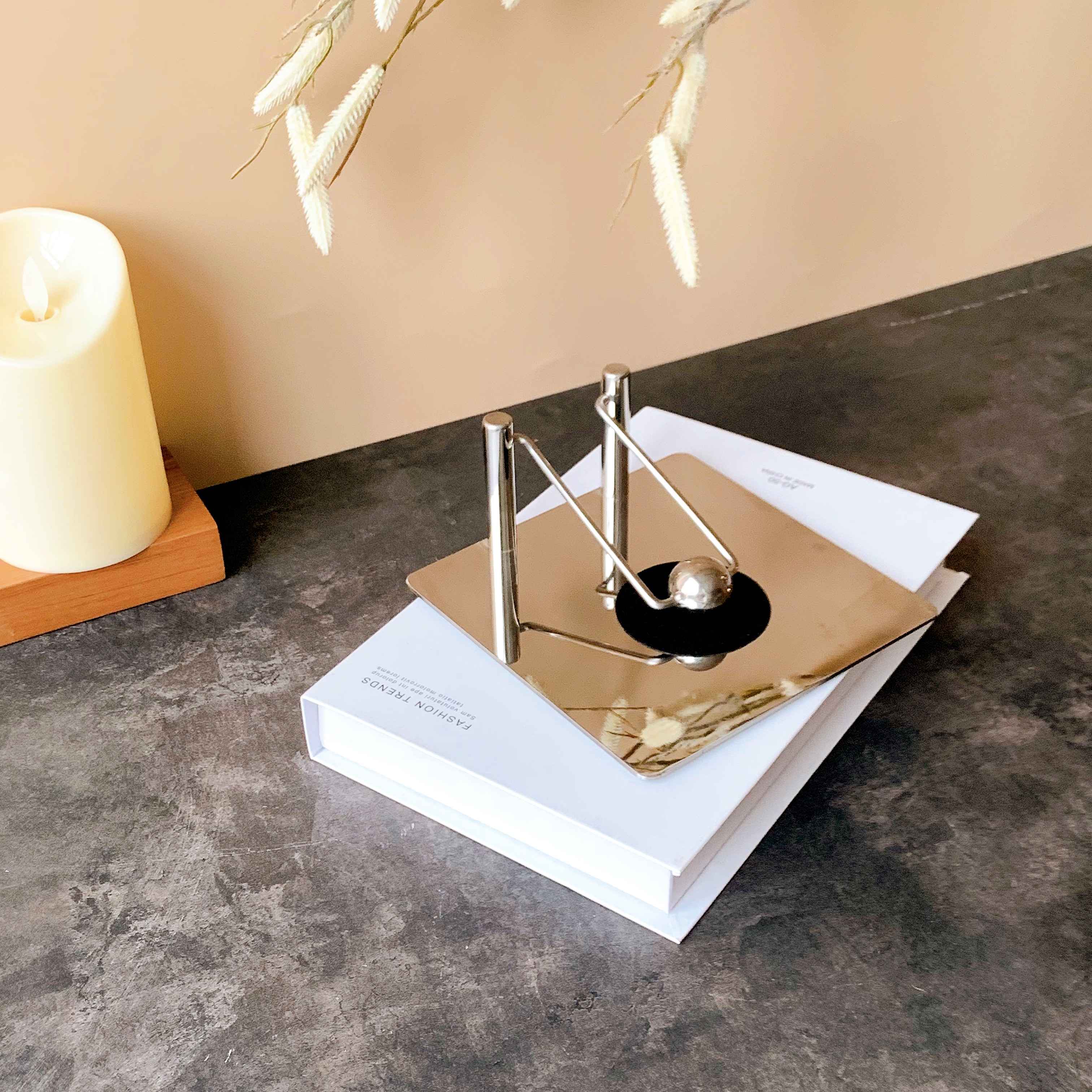 Chặn giấy vuông bạc