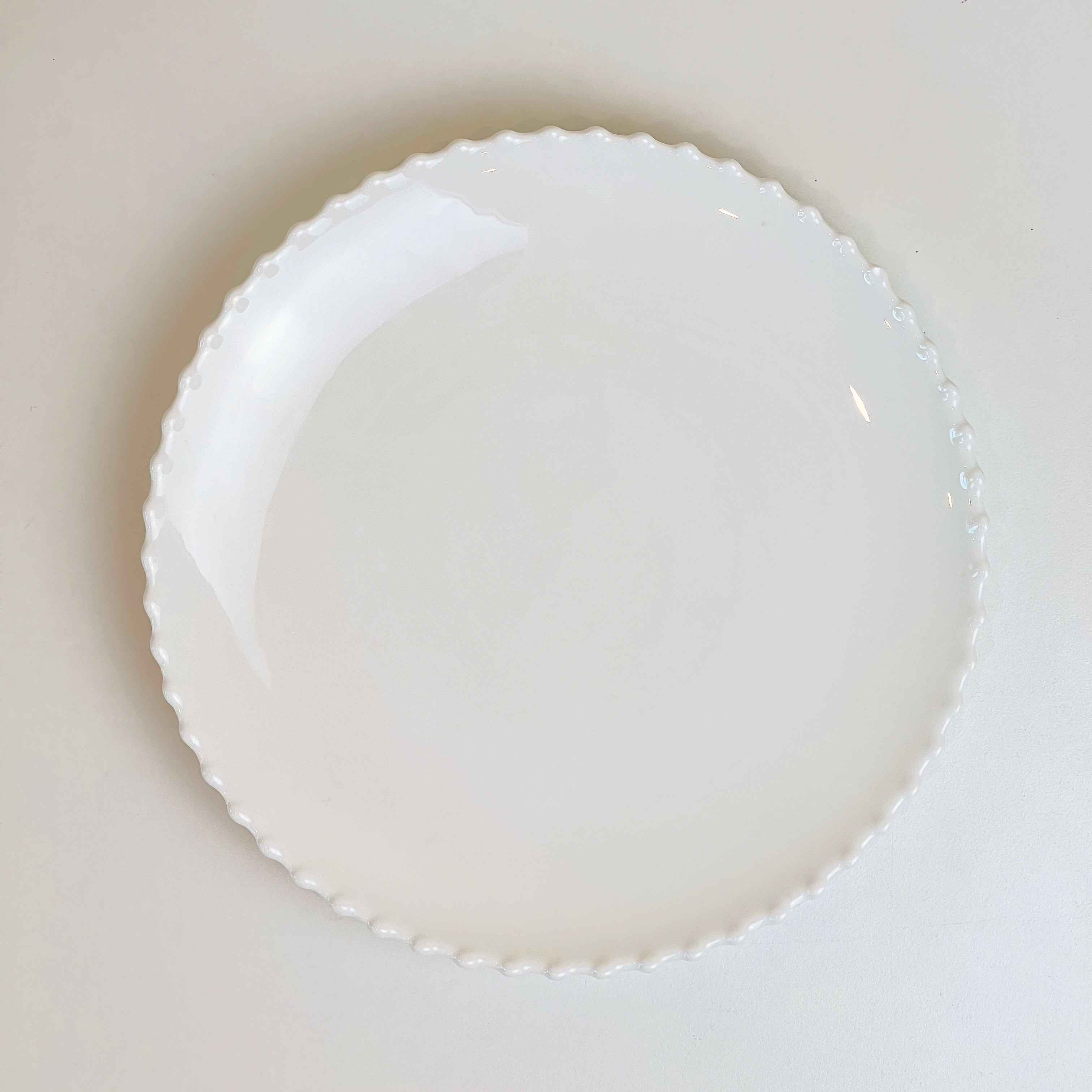 Đĩa viền cưa trắng