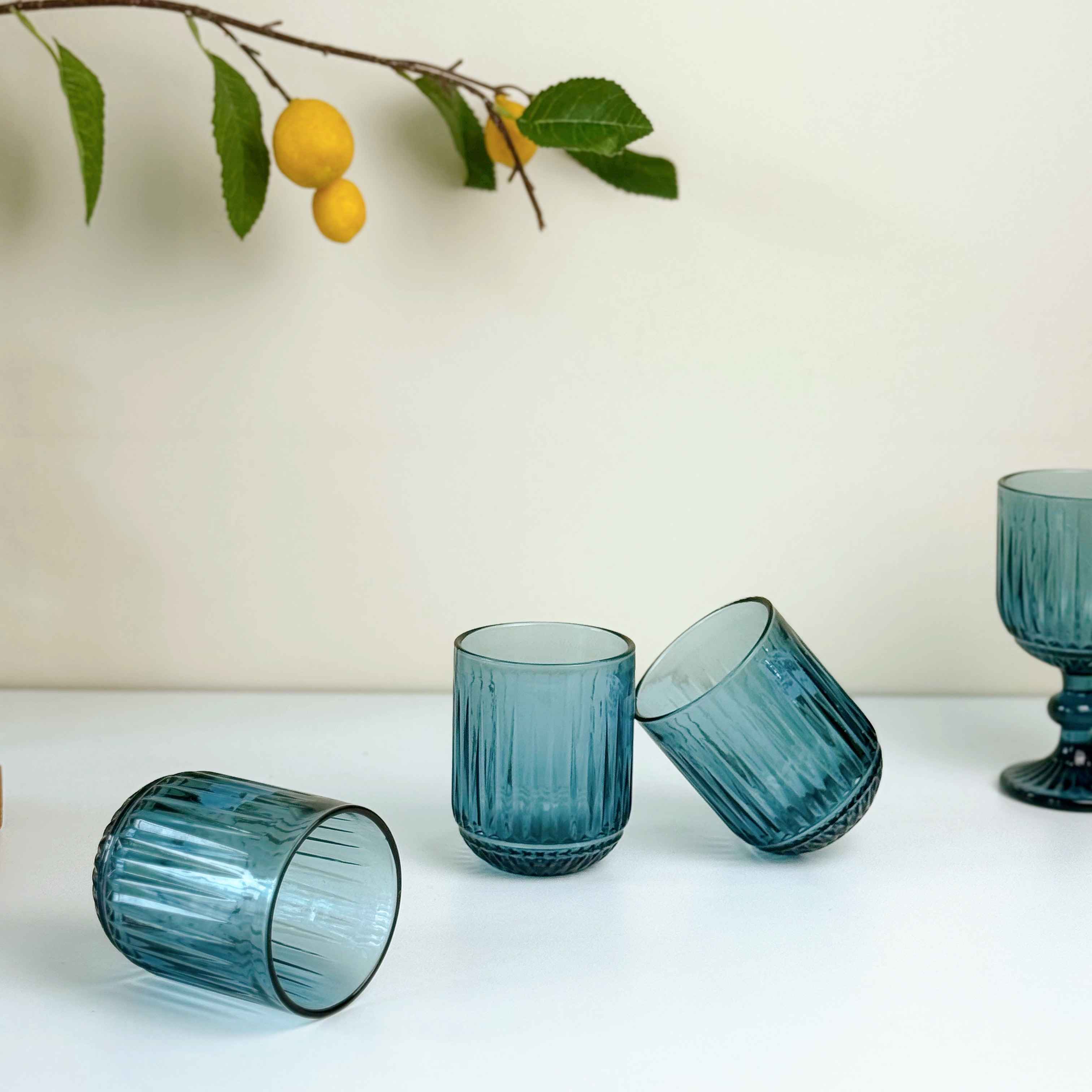 Set tiệc xanh lam chanh vàng