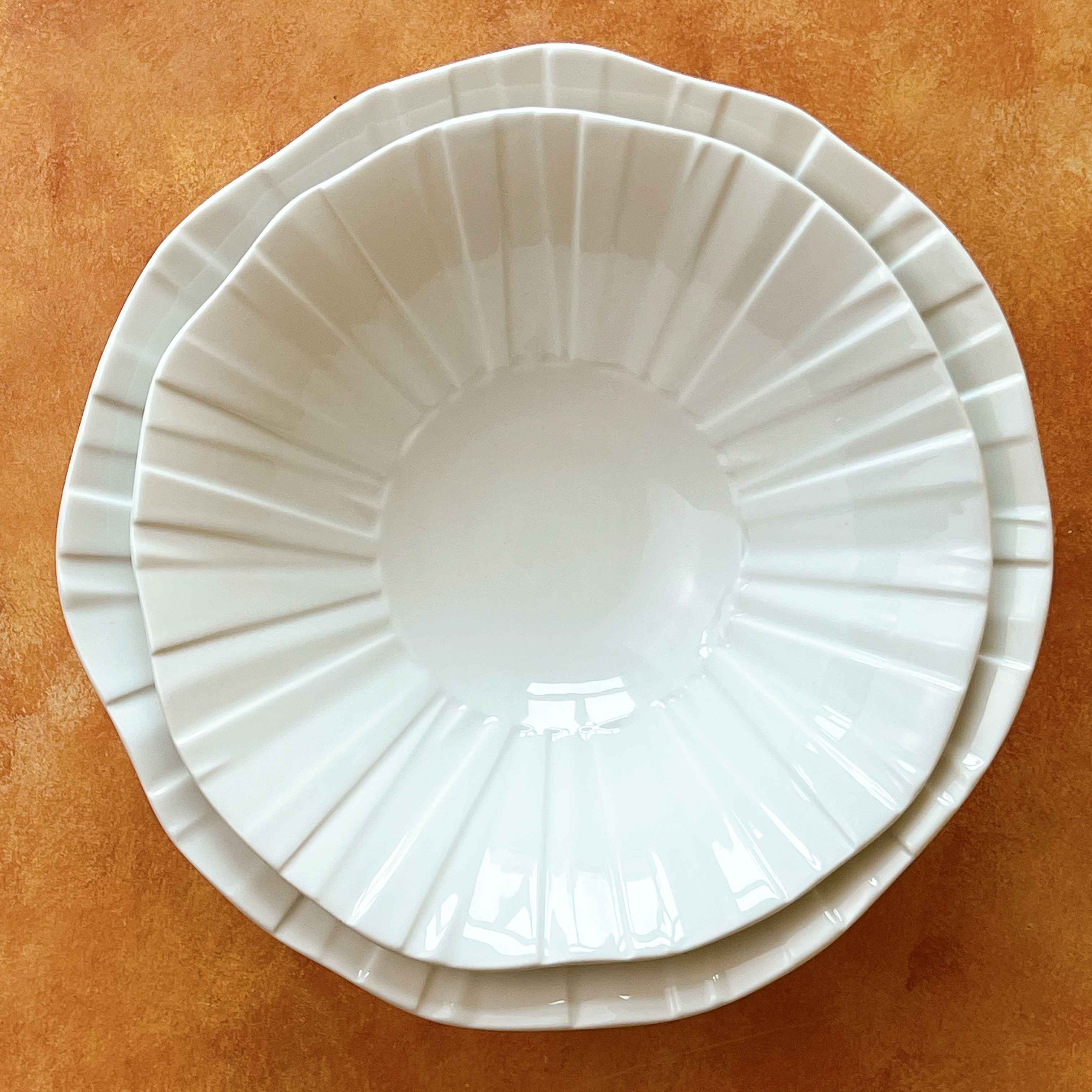 Bộ bát đĩa cao cấp phong cách hiện đại họa tiết quạt trắng