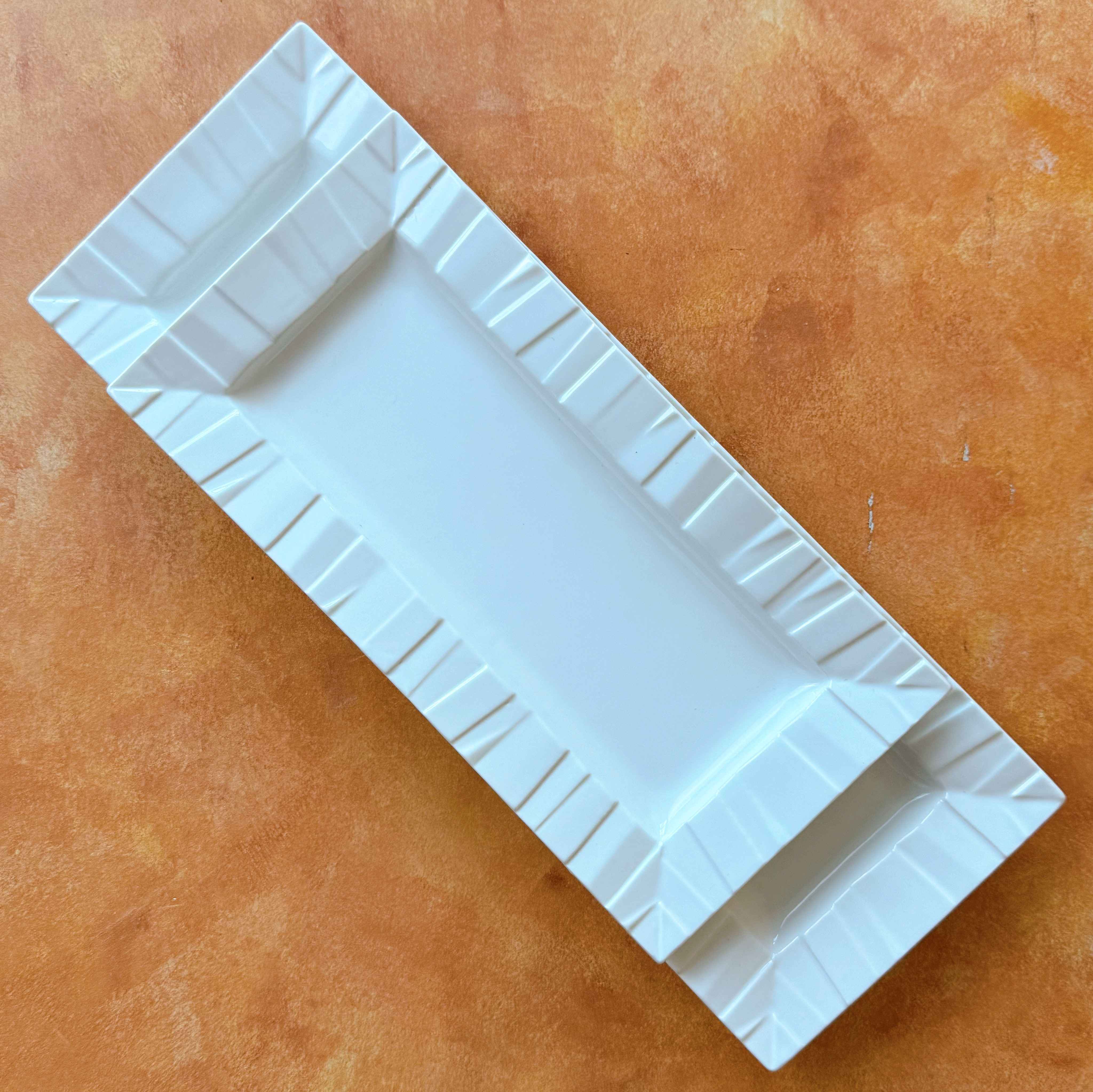 Bộ bát đĩa cao cấp phong cách hiện đại họa tiết quạt trắng